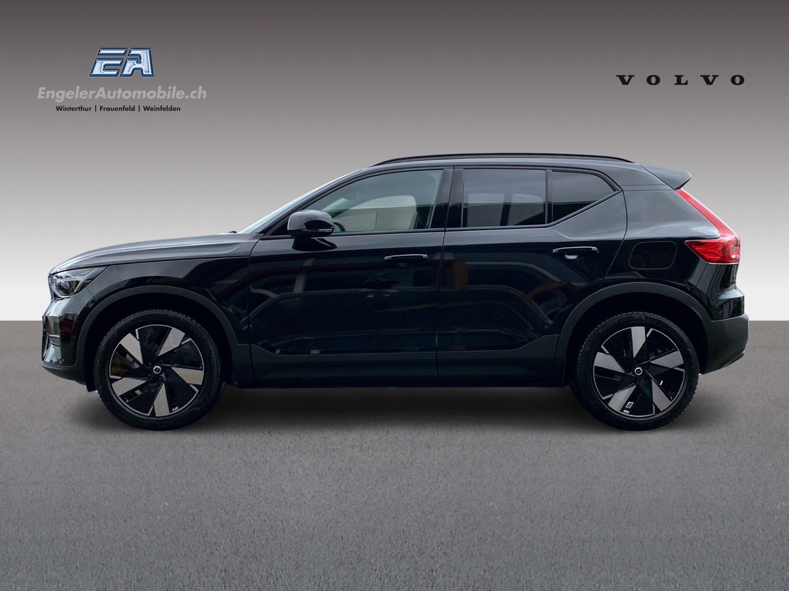 VOLVO EX40 Essential-showroom-element-3