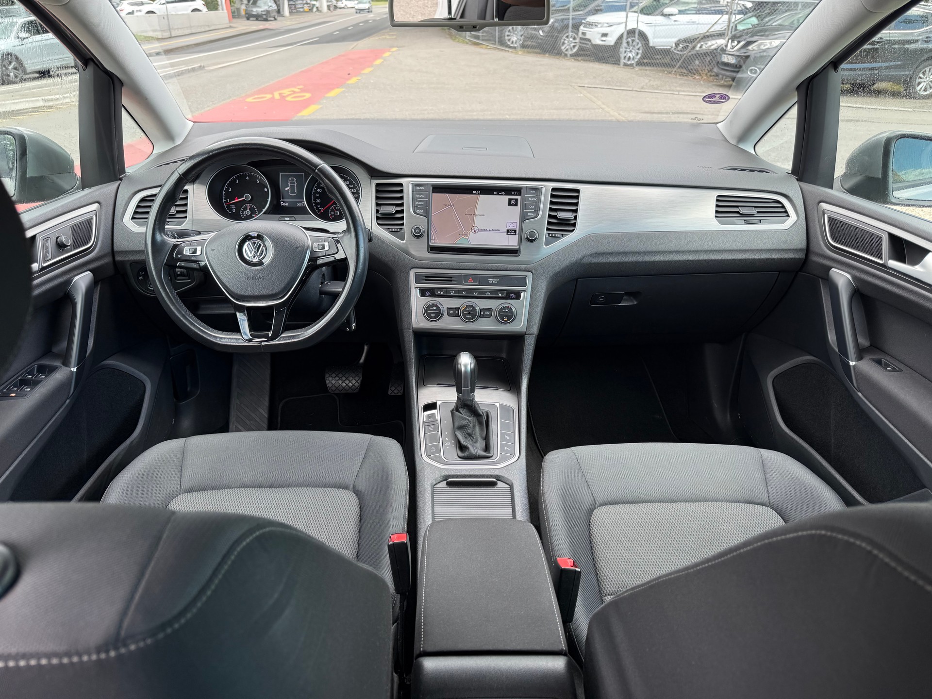VW Golf Sportsvan 1.4 TSI Comfortline DSG-image-9