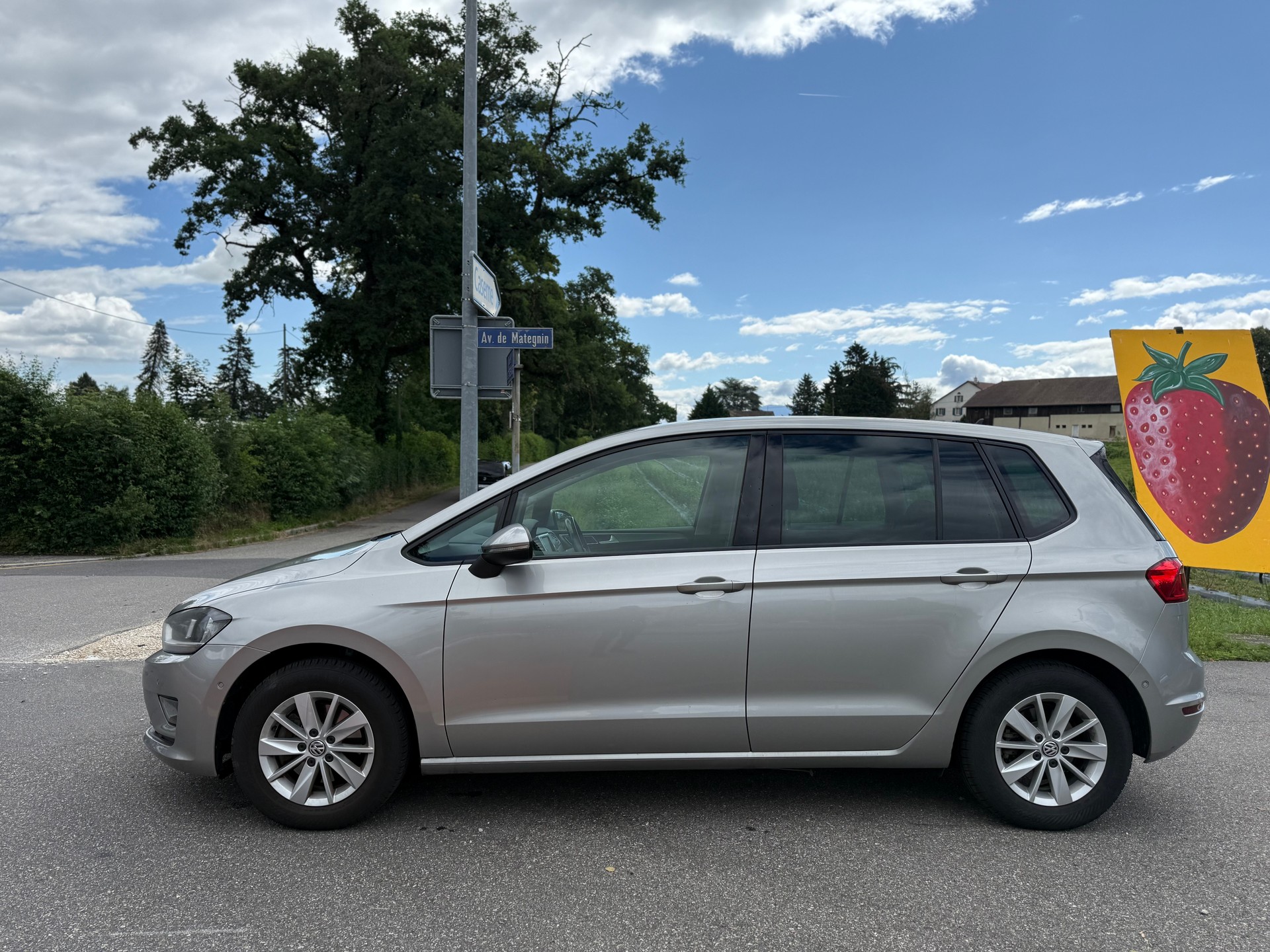 VW Golf Sportsvan 1.4 TSI Comfortline DSG-image-3