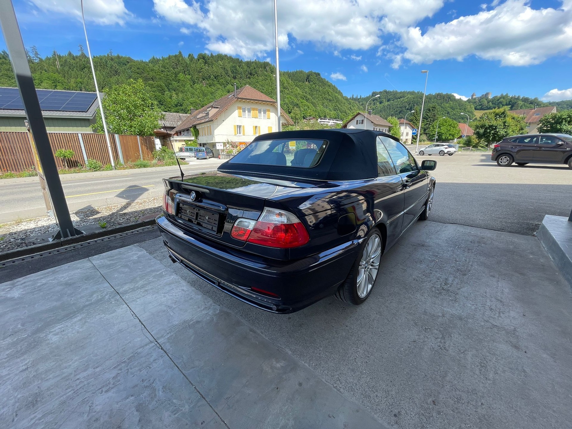 BMW 325Ci Cabriolet-image-7