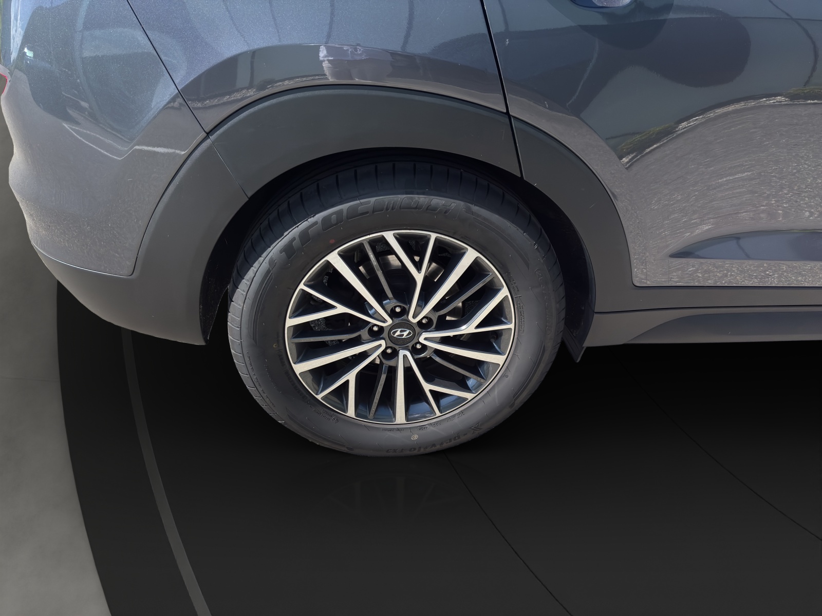 HYUNDAI Tucson 1.6 T-GDi Amplia 2WD-showroom-element-1