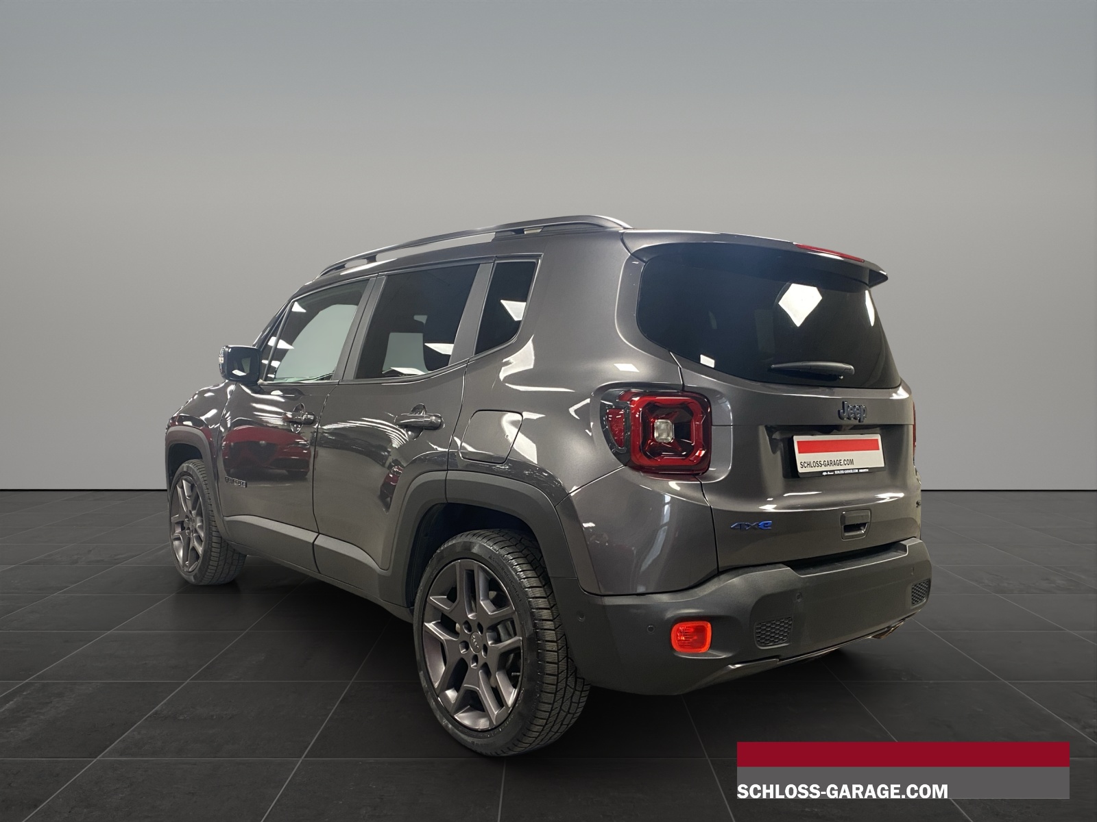 JEEP RENEGADE 1.3 First Edition 4-showroom-element-2