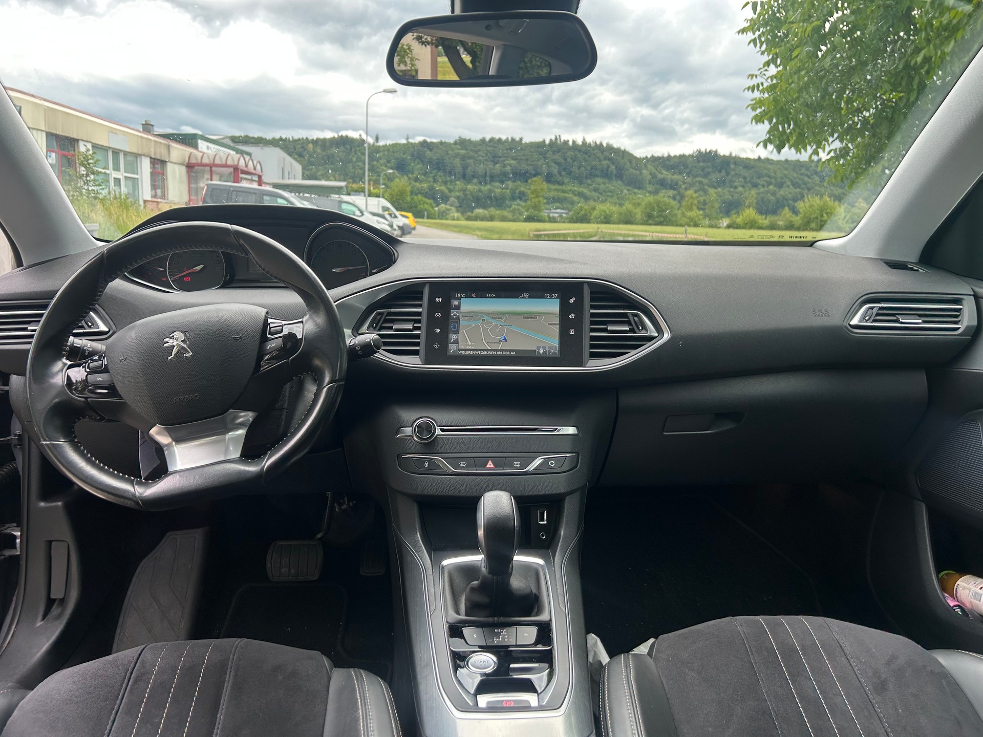 PEUGEOT 308 SW 2.0 BlueHDI Active Automatic-image-14
