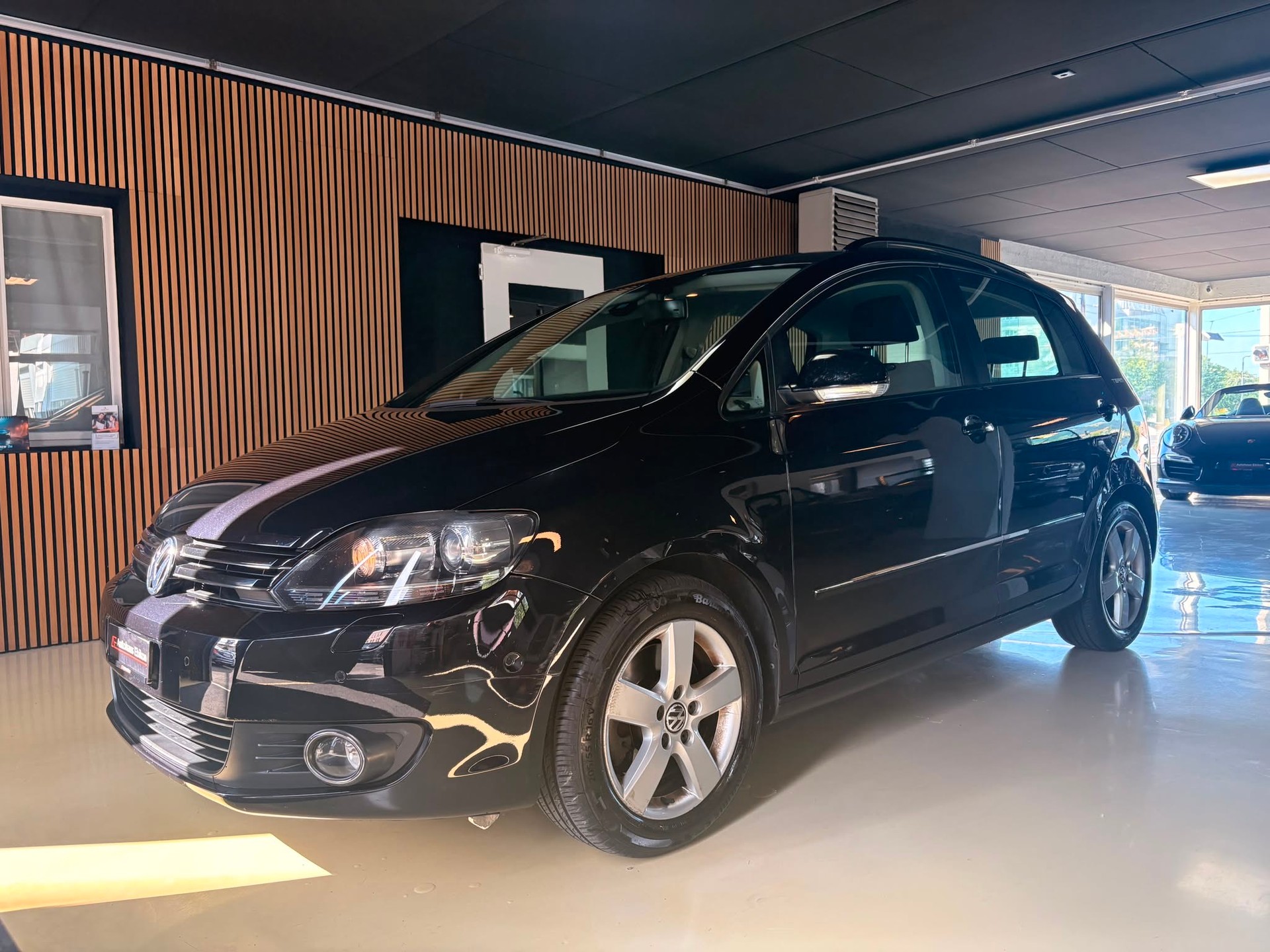 VW Golf Plus 1.4 TSI Highline DSG-showroom-element-2