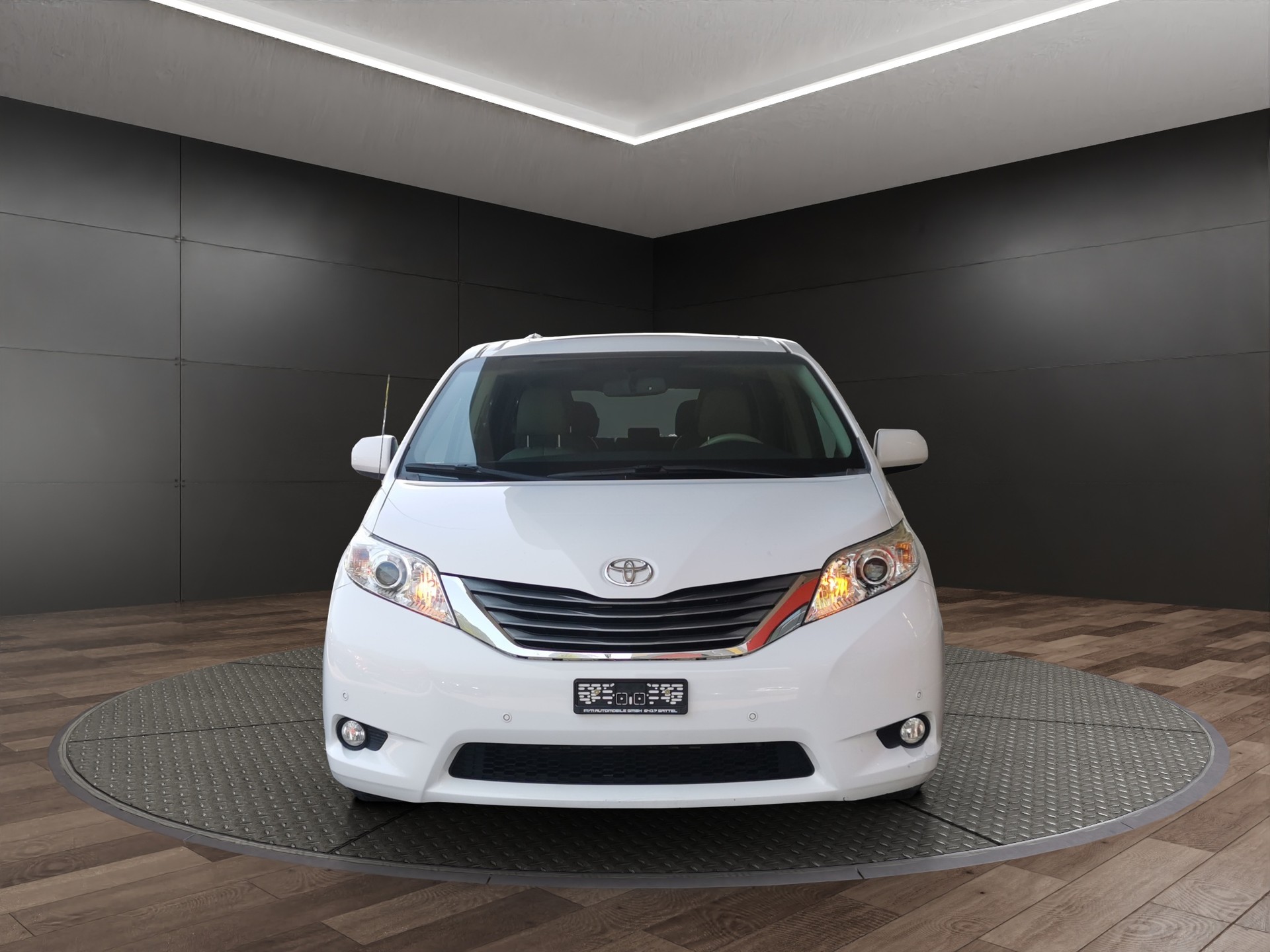 TOYOTA Sienna 3.5 A 4WD-showroom-element-2