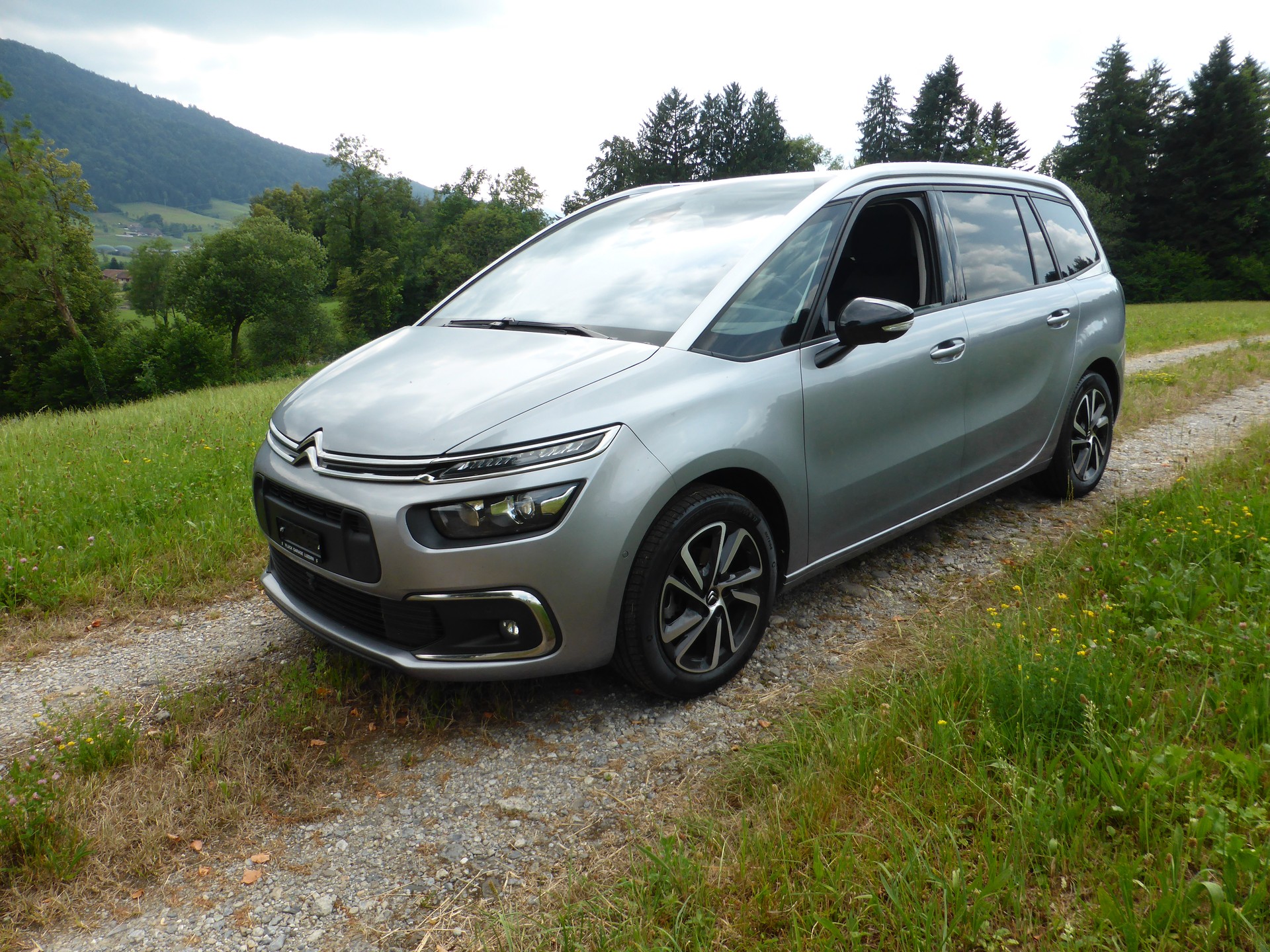 CITROEN Grand C4 Spacetourer 1.5 BlueHDi Shine EAT8 7 Plätze-image-1