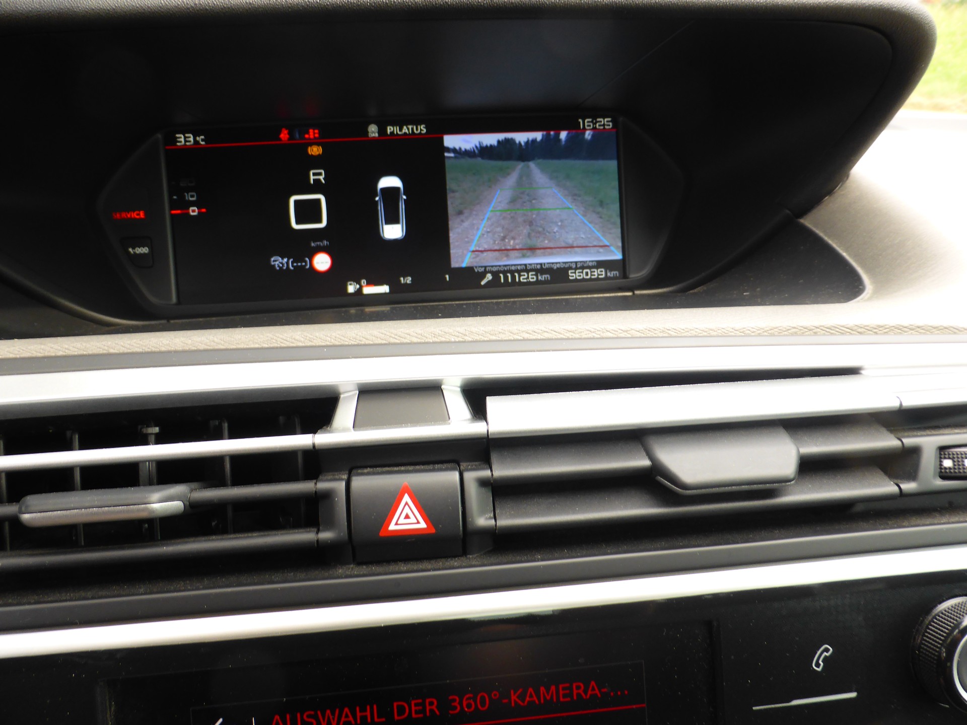 CITROEN Grand C4 Spacetourer 1.5 BlueHDi Shine EAT8 7 Plätze-image-12