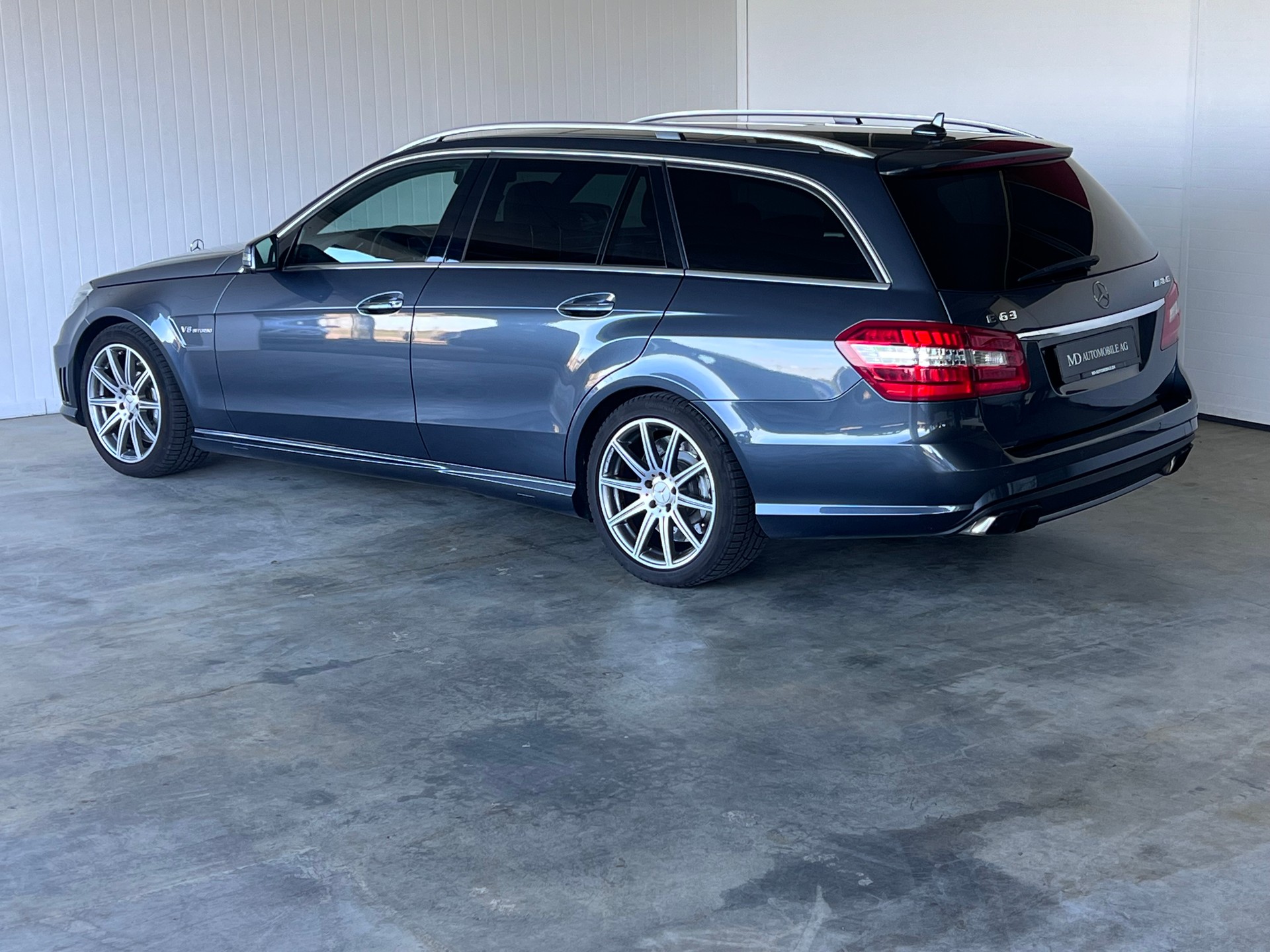 MERCEDES-BENZ E 63 CGI AMG 7G-Tronic-image-8