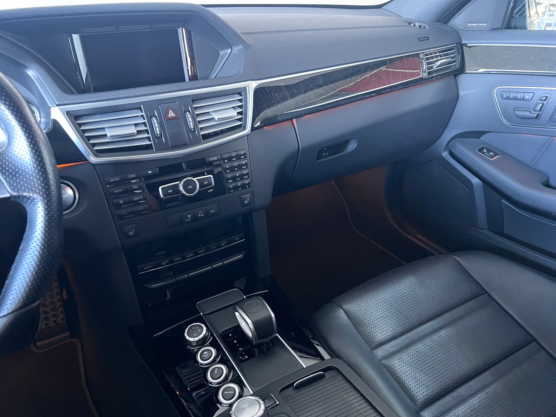 MERCEDES-BENZ E 63 CGI AMG 7G-Tronic-image-19