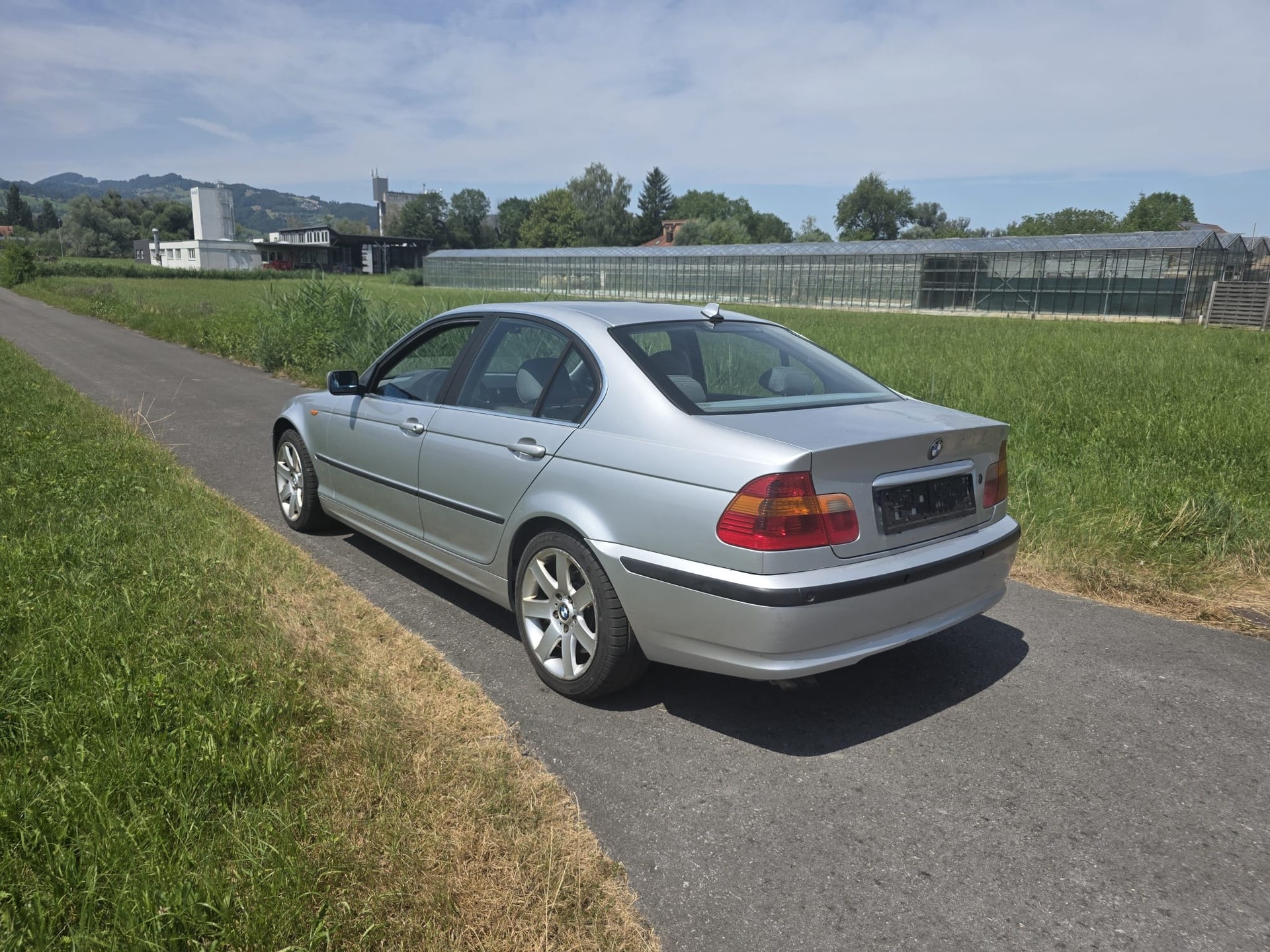 BMW 330xd-image-3