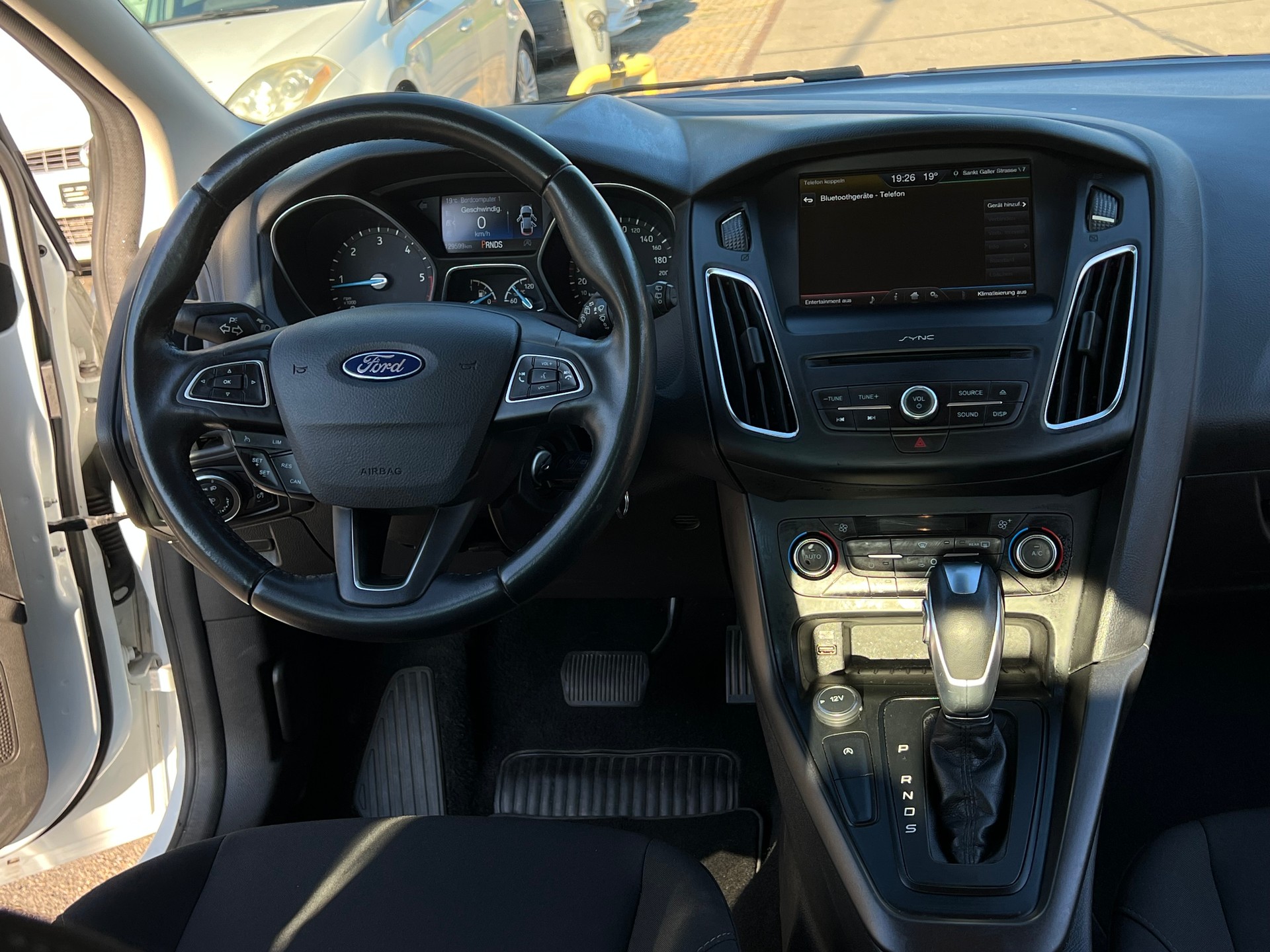 FORD Focus 1.5 TDCi Freetech PowerShift-image-9