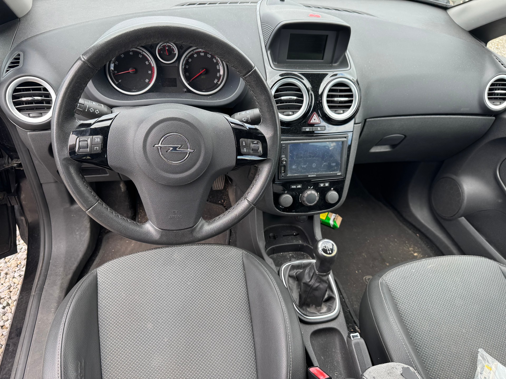 OPEL Corsa 1.2 TP-image-9