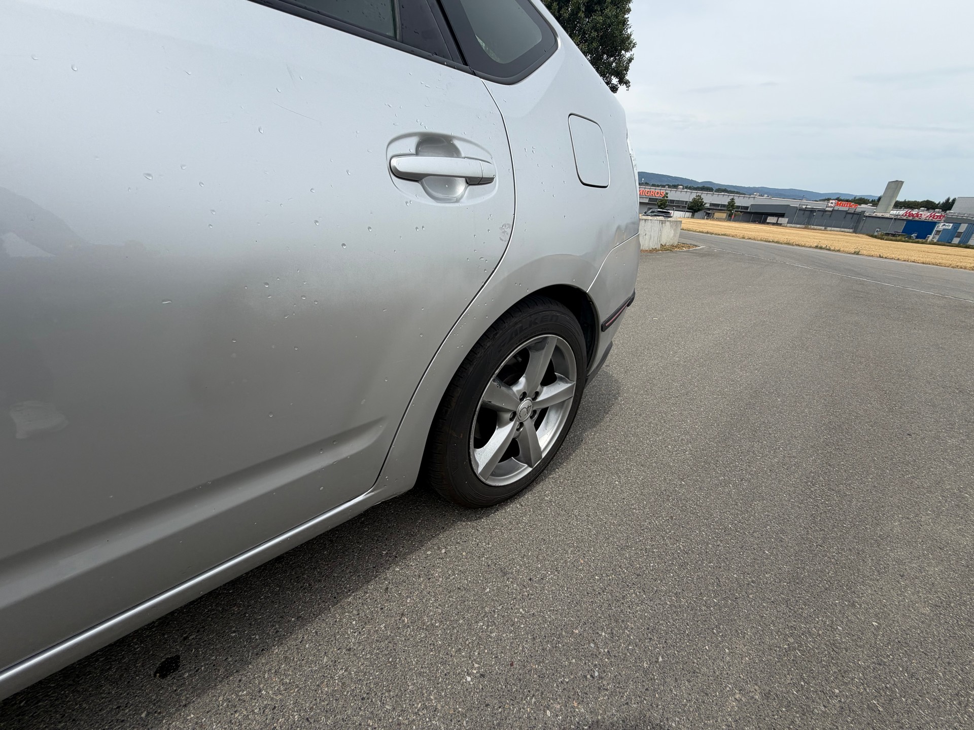 TOYOTA Prius 1.5 16V Hybrid Edition-image-11