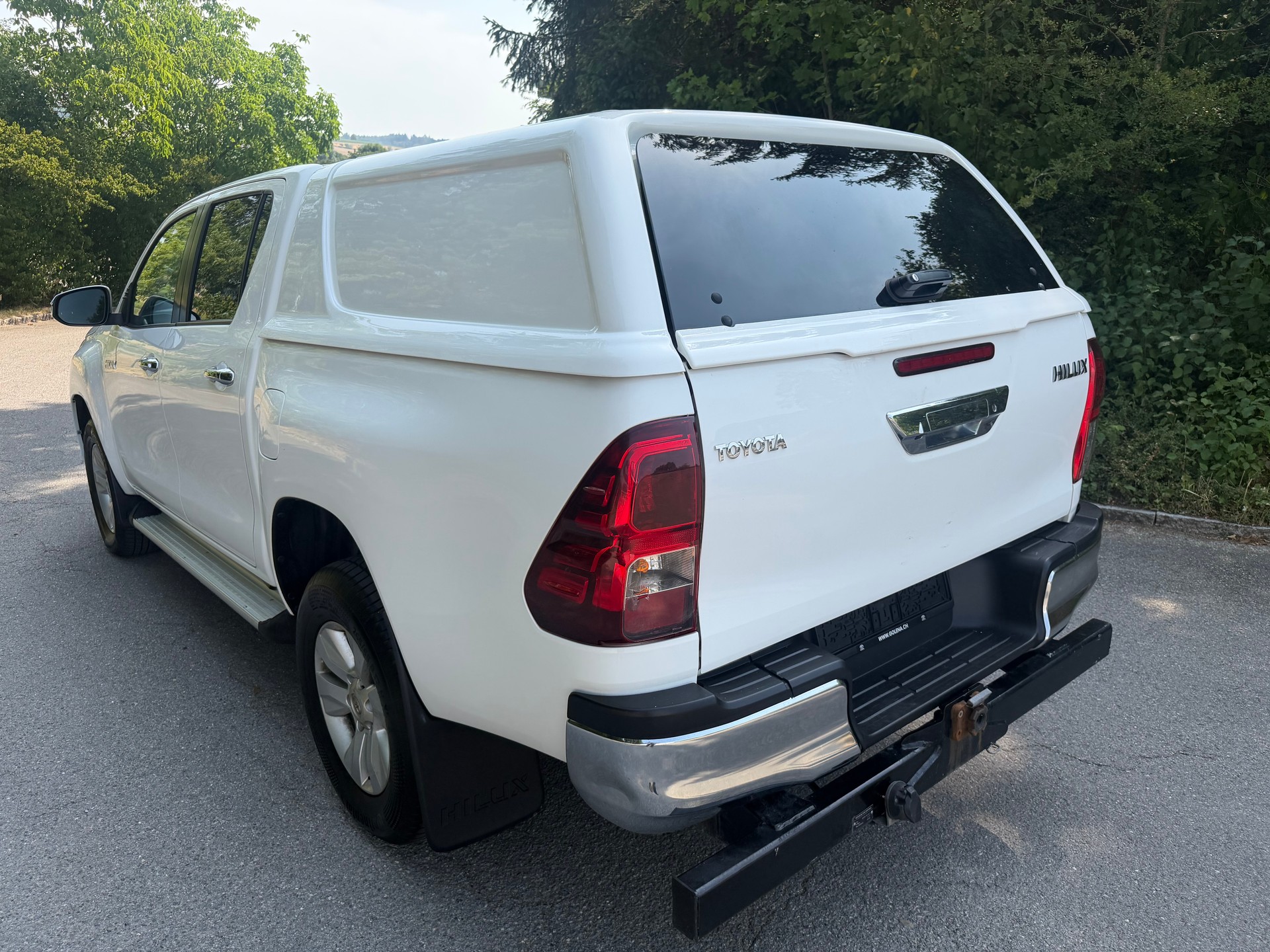 TOYOTA Hilux 2.4D-4D Sol DoubleCab 4x4 A-image-3