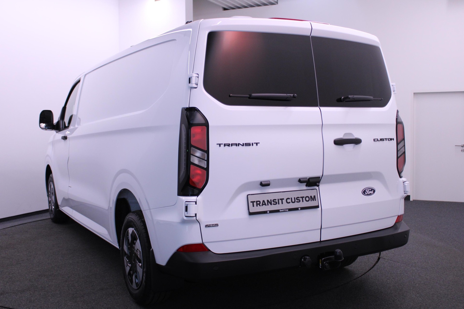 FORD E-Transit C Van 320 L1 Trend-showroom-element-2