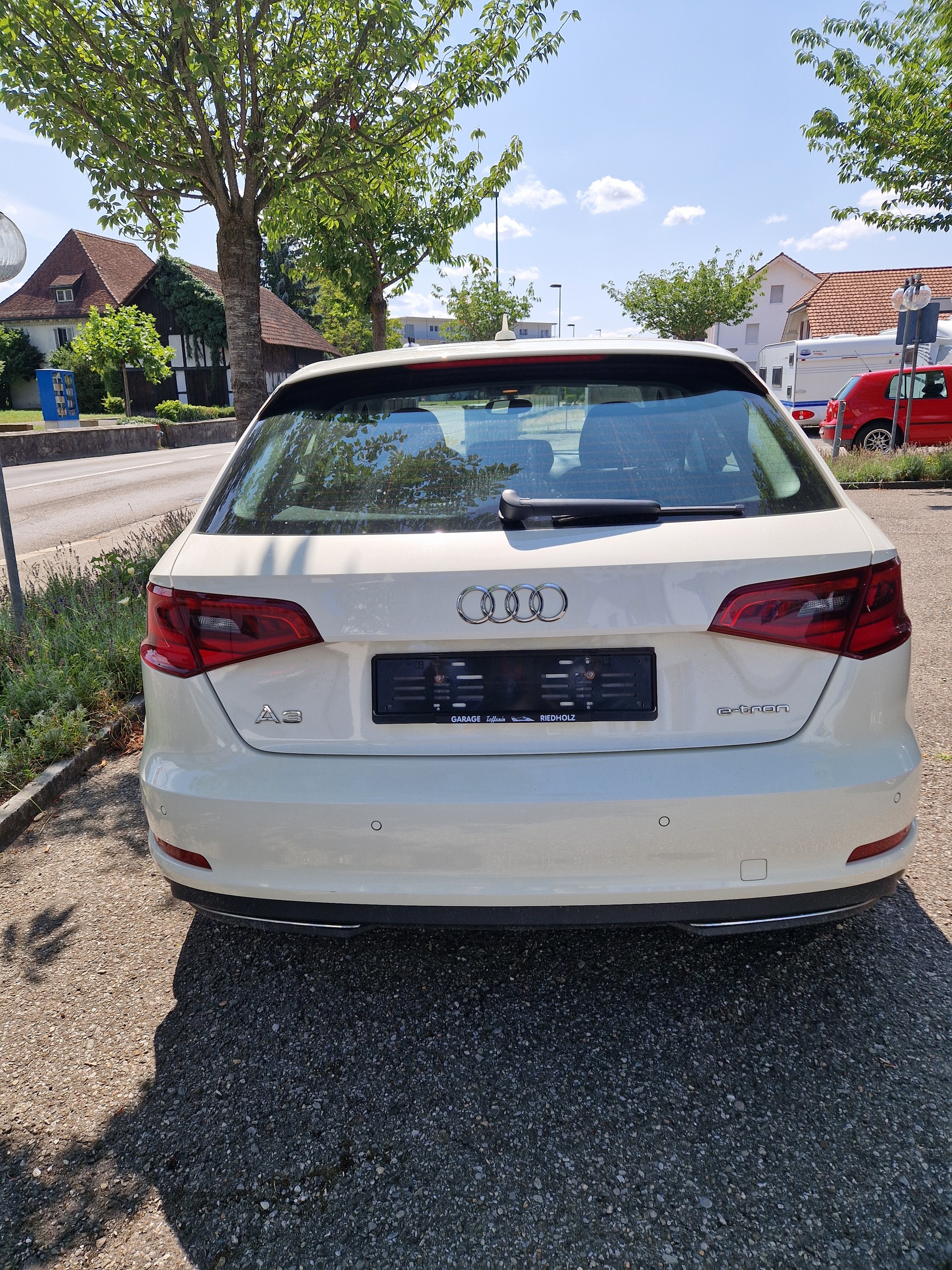 AUDI A3 Sportback 1.4 e-tron Ambition S-tronic-showroom-element-1