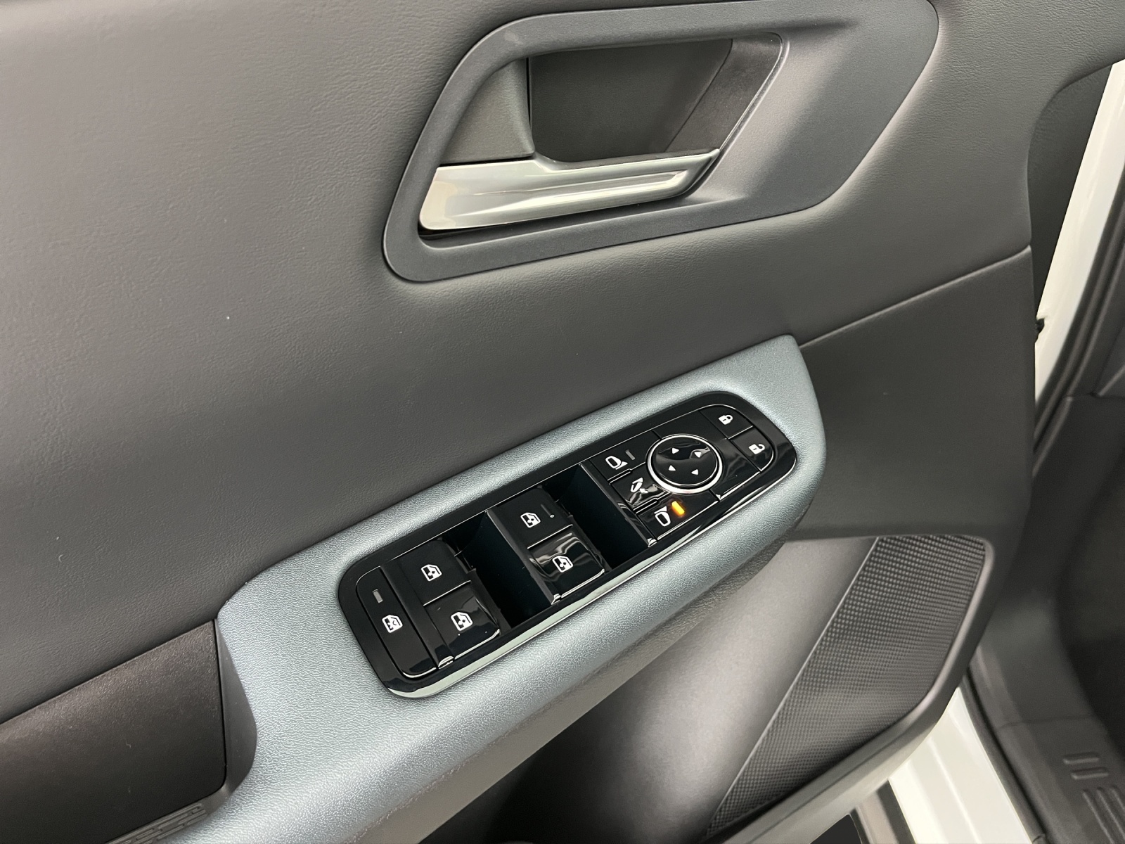 NISSAN Leaf 75 kWh Evolve-image-12