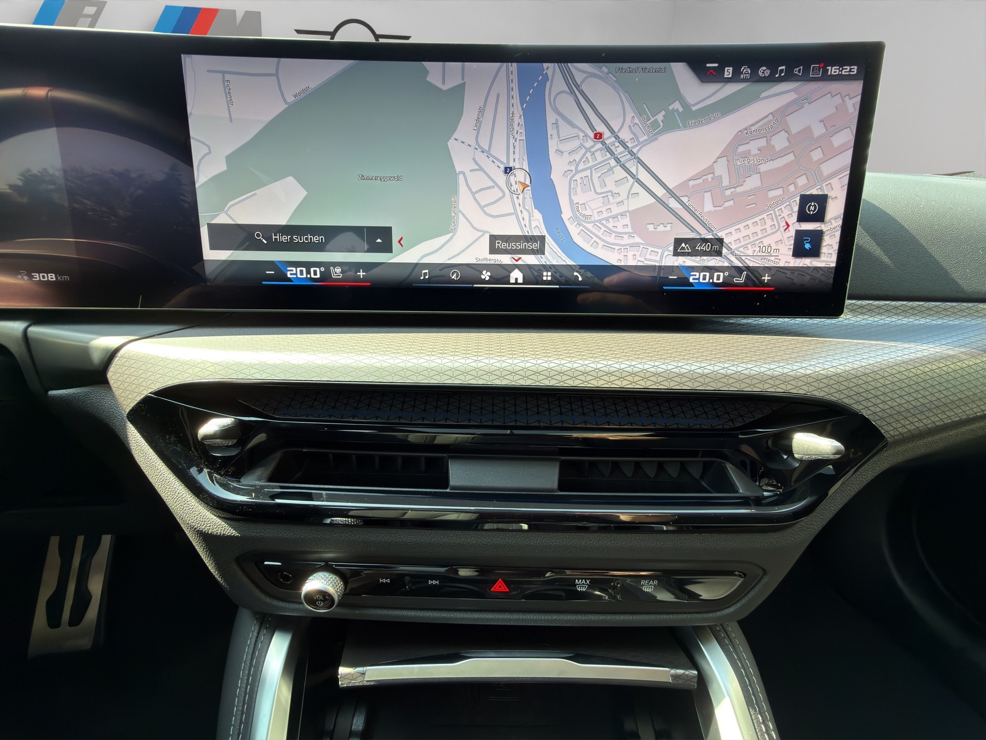 BMW i4 M60 M Sport Pro-image-17