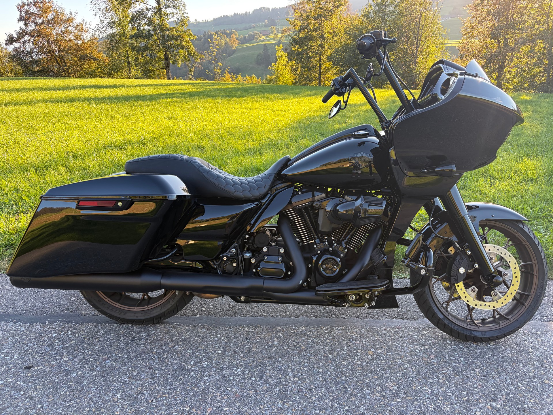 HARLEY-DAVIDSON FLTRXST Road Glide ST 117-image-0