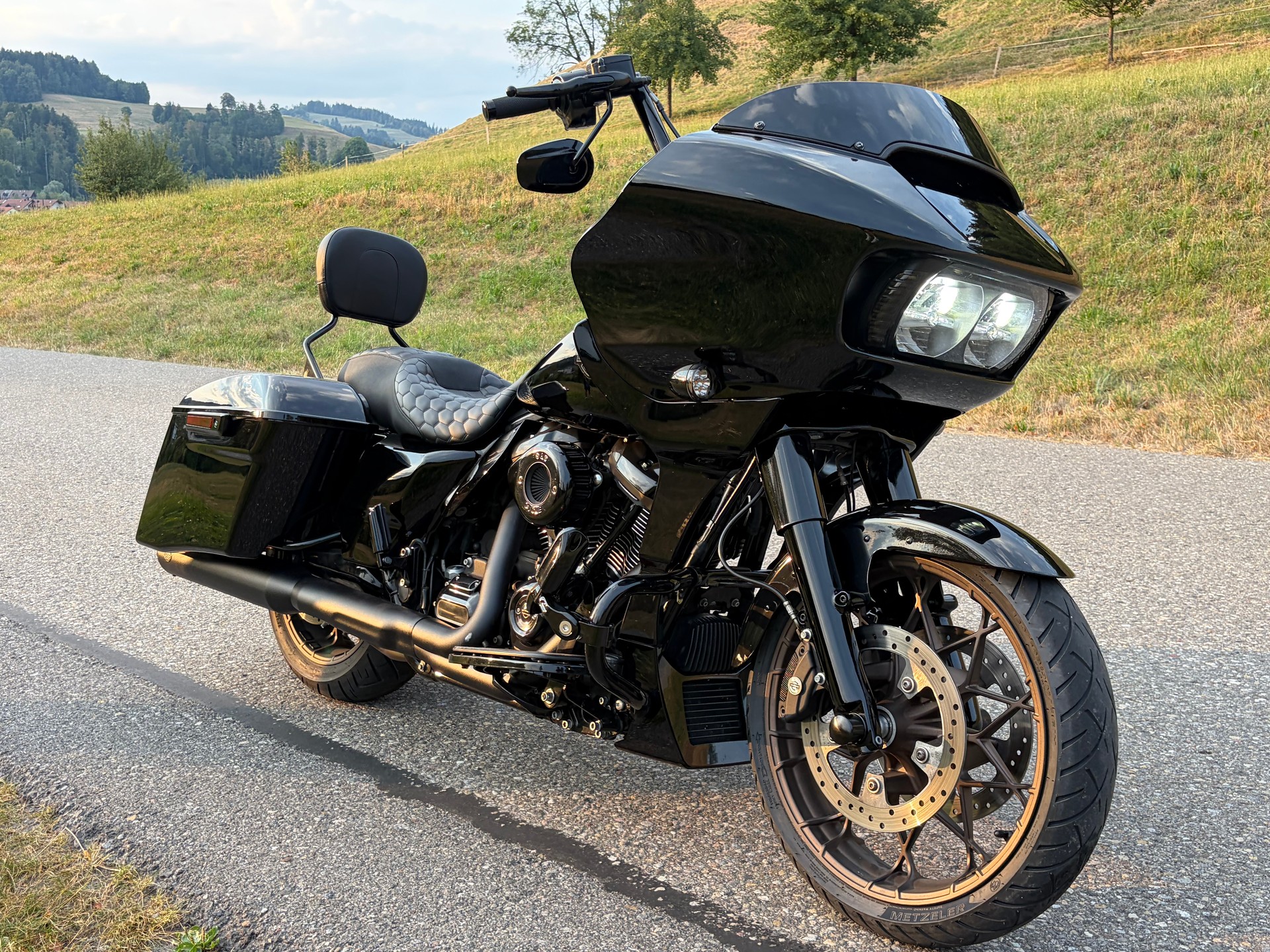 HARLEY-DAVIDSON FLTRXST Road Glide ST 117-image-4