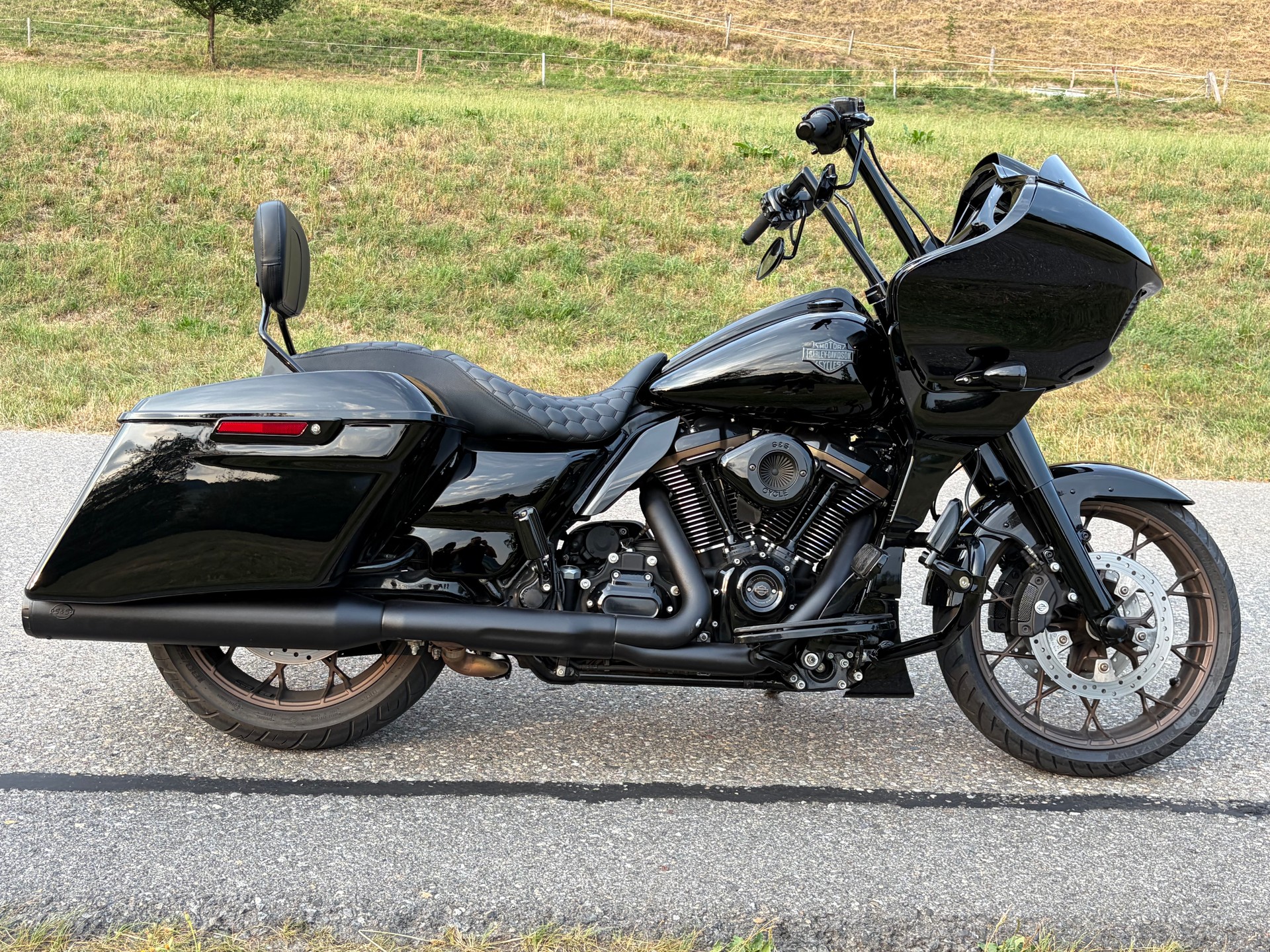 HARLEY-DAVIDSON FLTRXST Road Glide ST 117-image-0