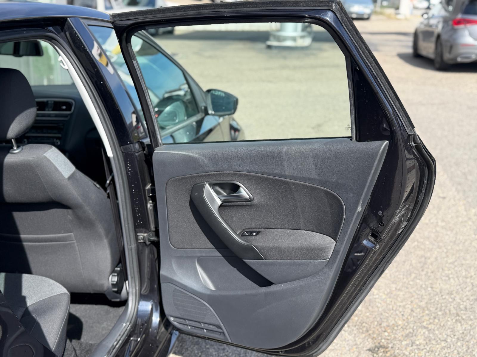 VW Polo 1.2 TSI Comfortline-image-14