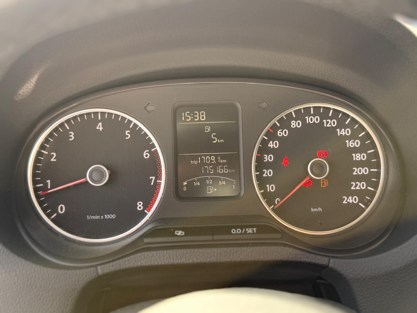 VW Polo 1.2 TSI Comfortline-image-9