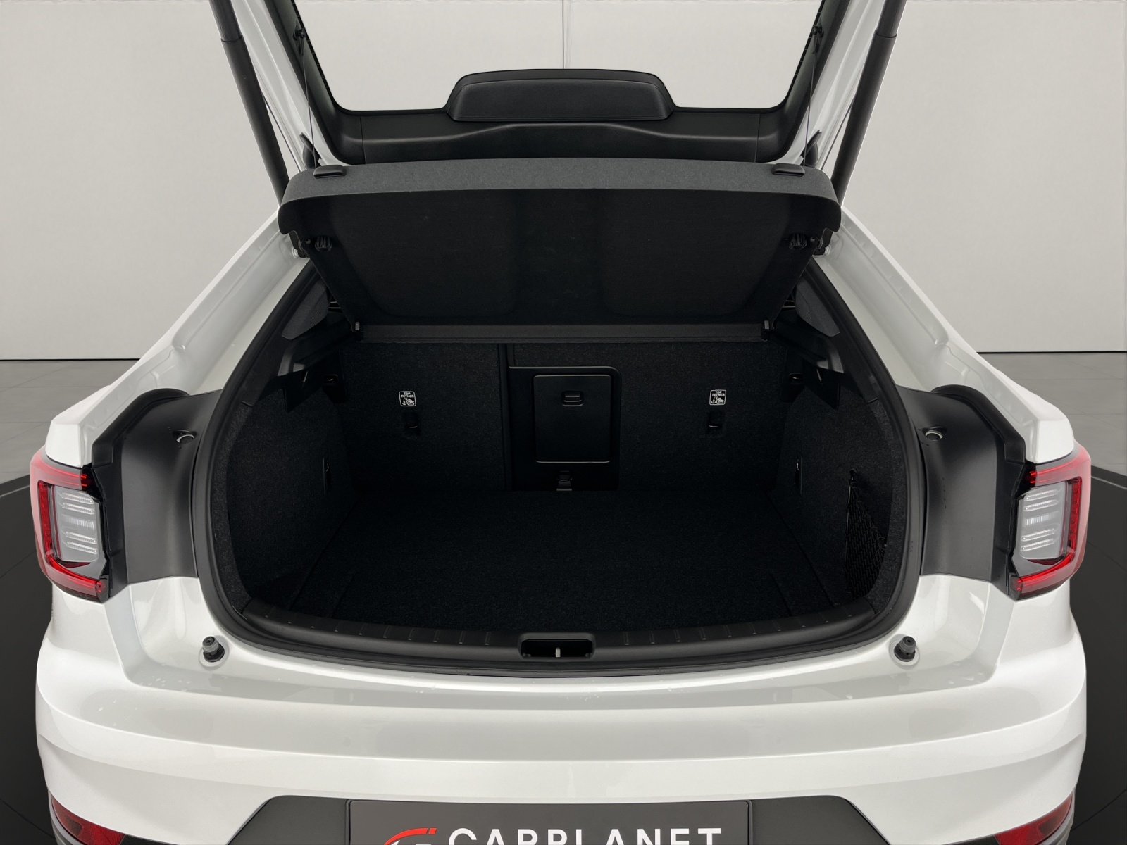 POLESTAR 2 Long Range Dual Motor Performance Prime-image-5