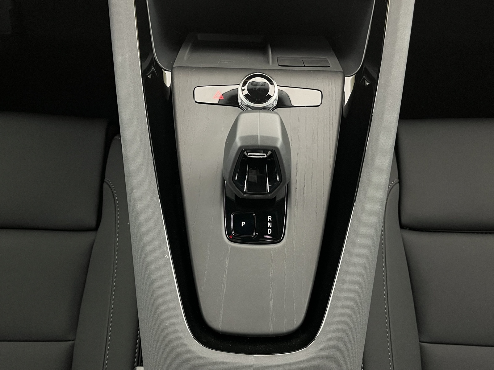 POLESTAR 2 Long Range Dual Motor Performance Prime-image-15