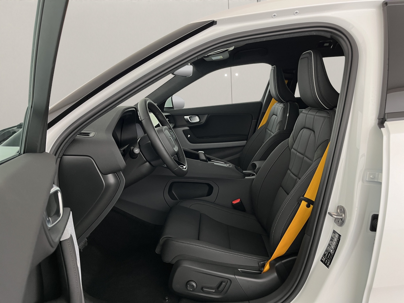POLESTAR 2 Long Range Dual Motor Performance Prime-image-8