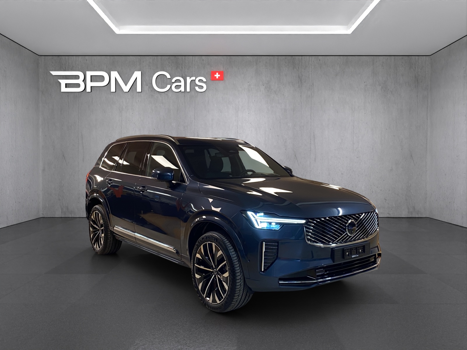 VOLVO XC60 B5 Benzin Mild Hybrid AWD Plus Bright Geartronic-showroom-element-2