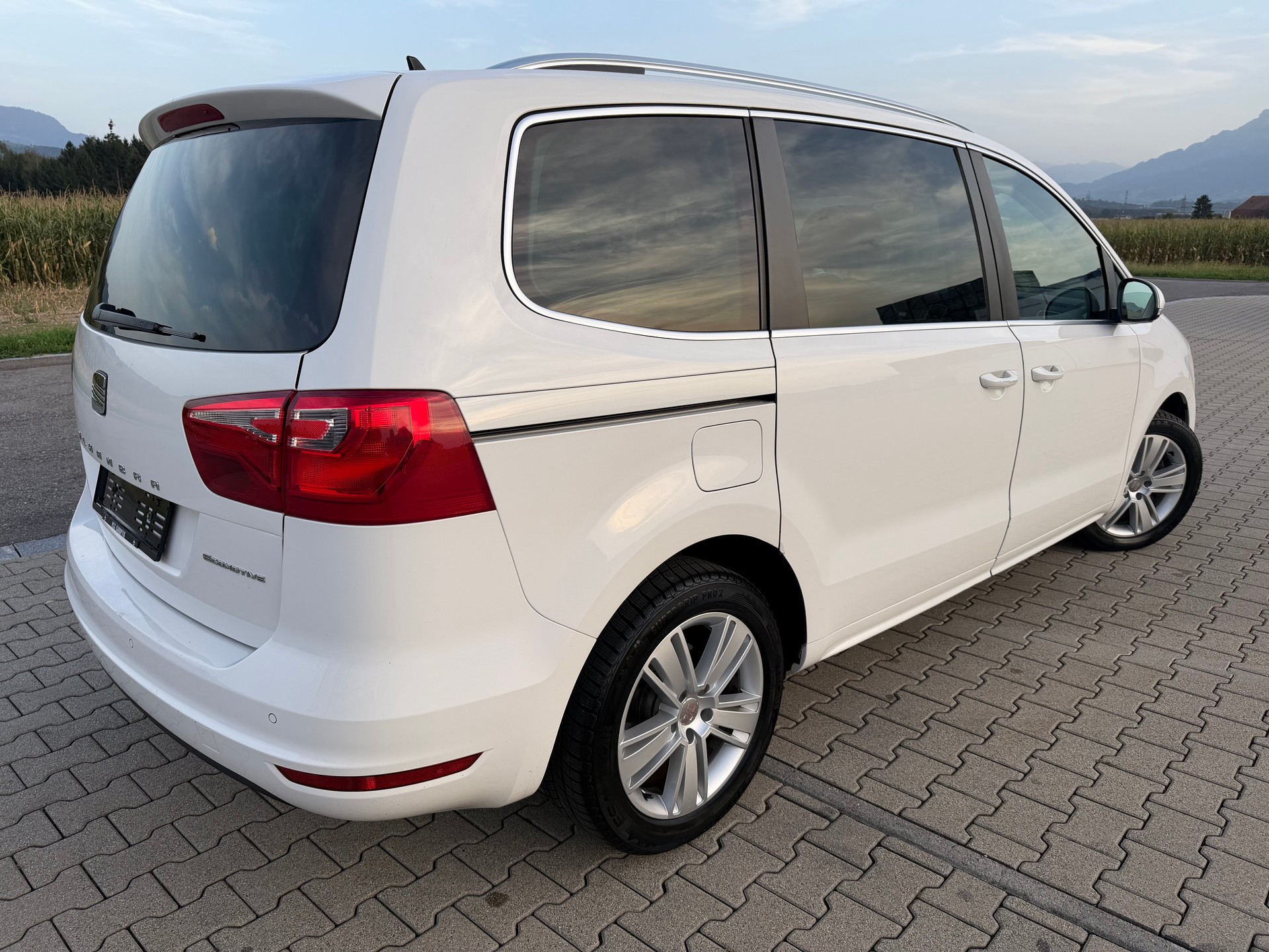 SEAT Alhambra 2.0 TDI Style Viva 4x4 * 7 Sitzplätze *-image-3
