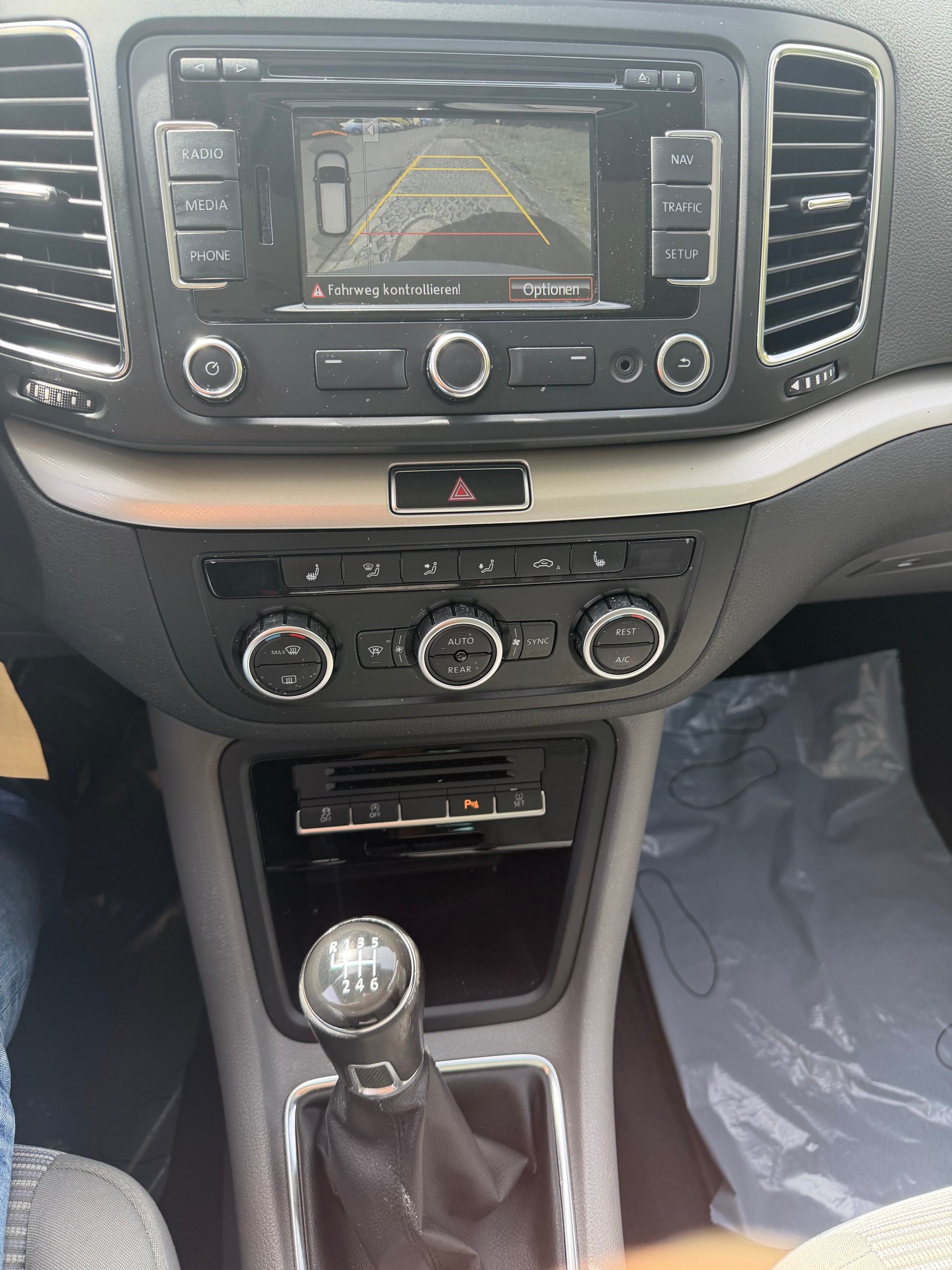SEAT Alhambra 2.0 TDI Style Viva 4x4 * 7 Sitzplätze *-image-9