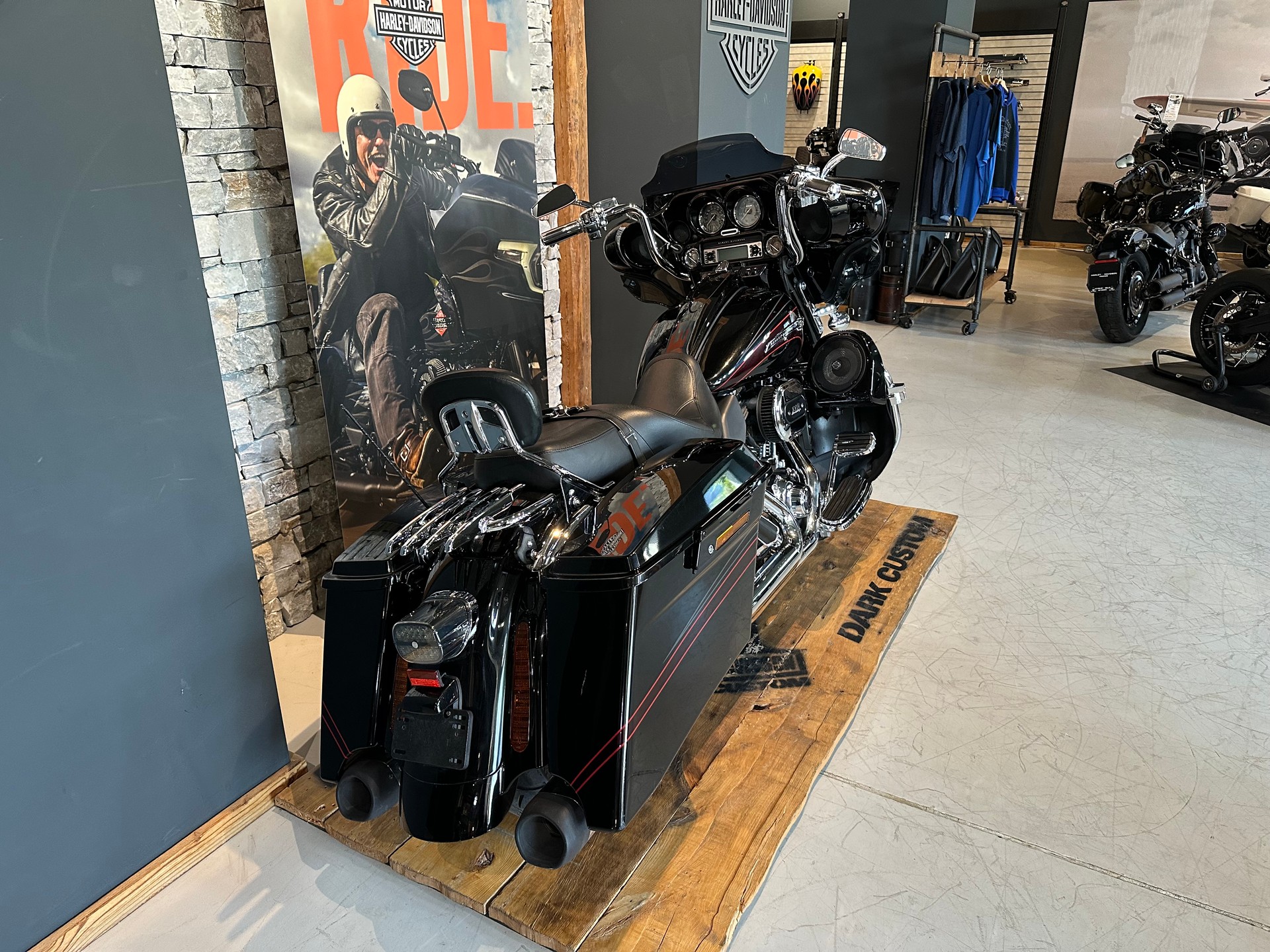 HARLEY-DAVIDSON FLHXSE Street Glide ABS CVO-image-2