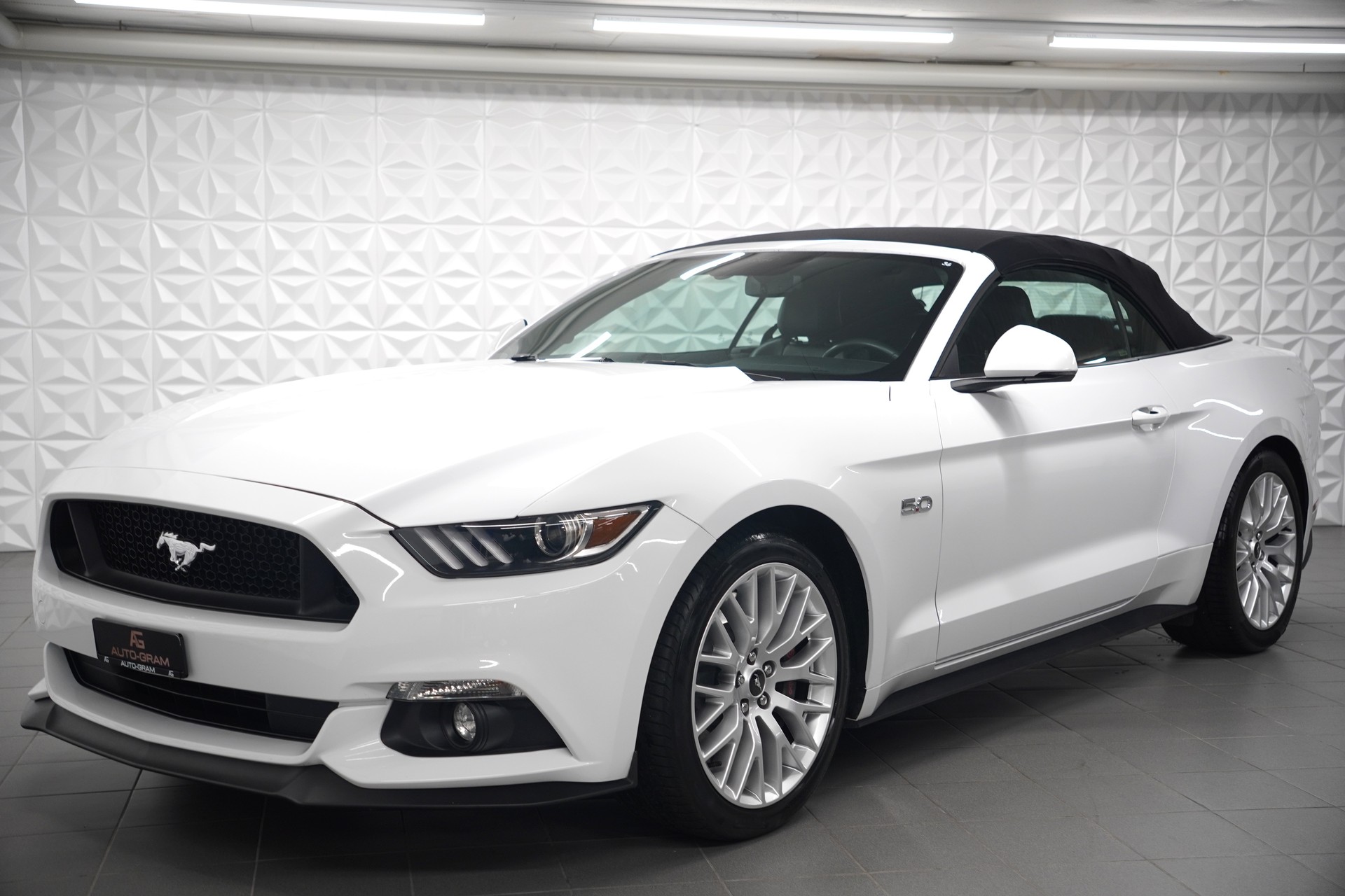 FORD Mustang Convertible 2.3 Automat