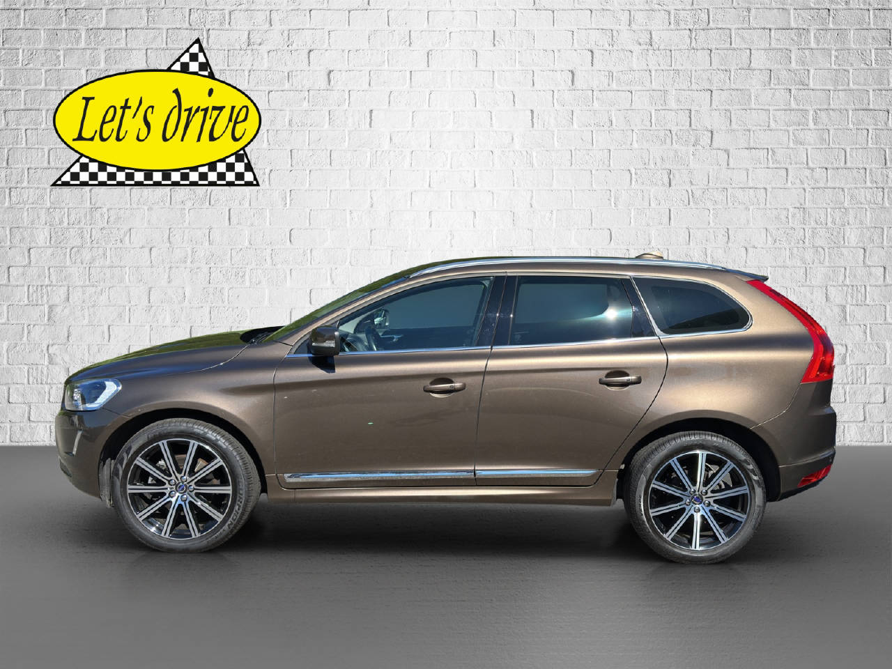 VOLVO XC60 2.4 D5 Executive Plus-showroom-element-2