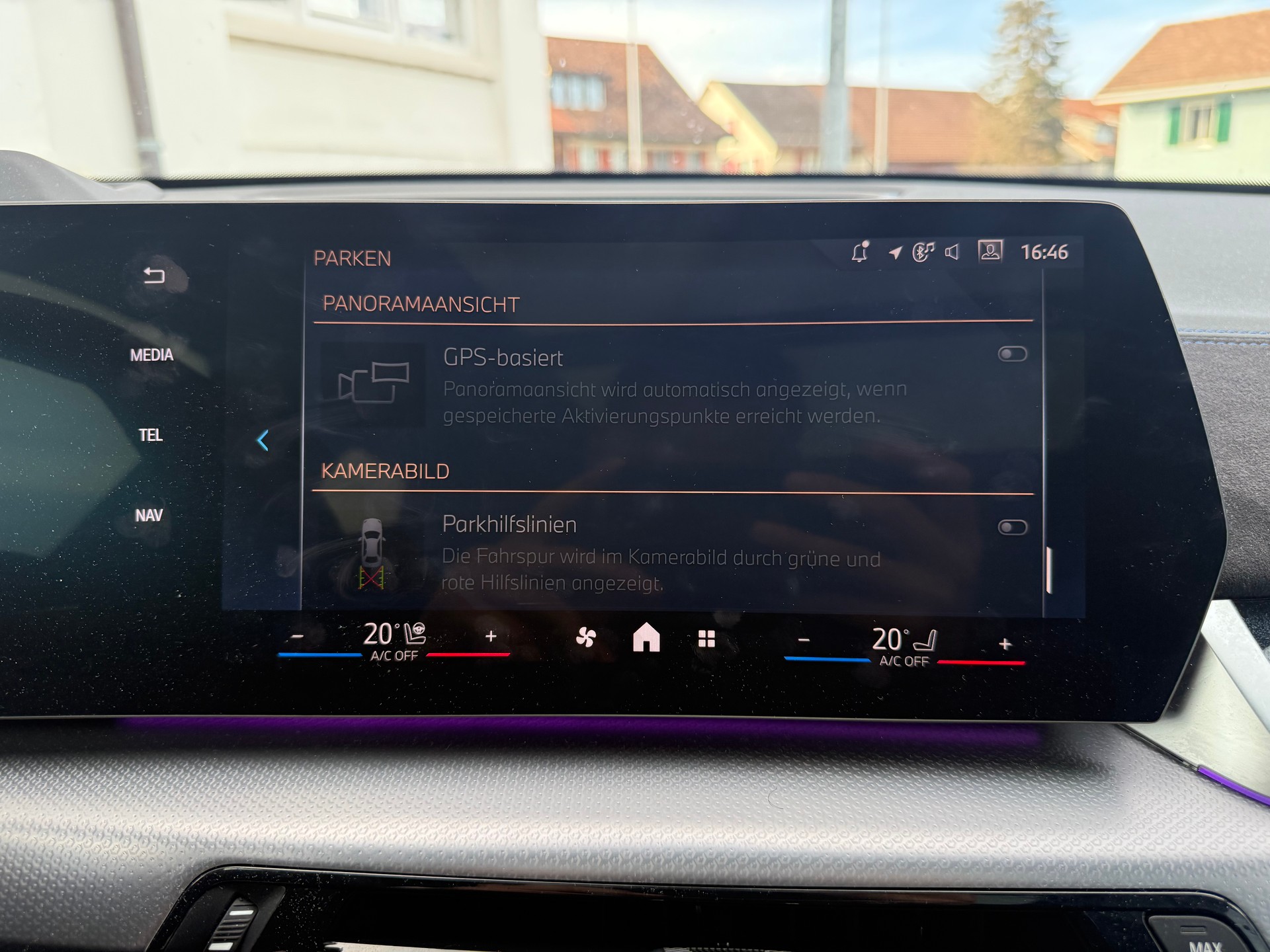 BMW X1 23i xDrive paddles M-SPORT PRO-image-24