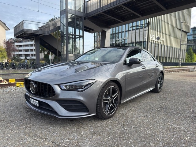 MERCEDES-BENZ CLA 220 d AMG Line