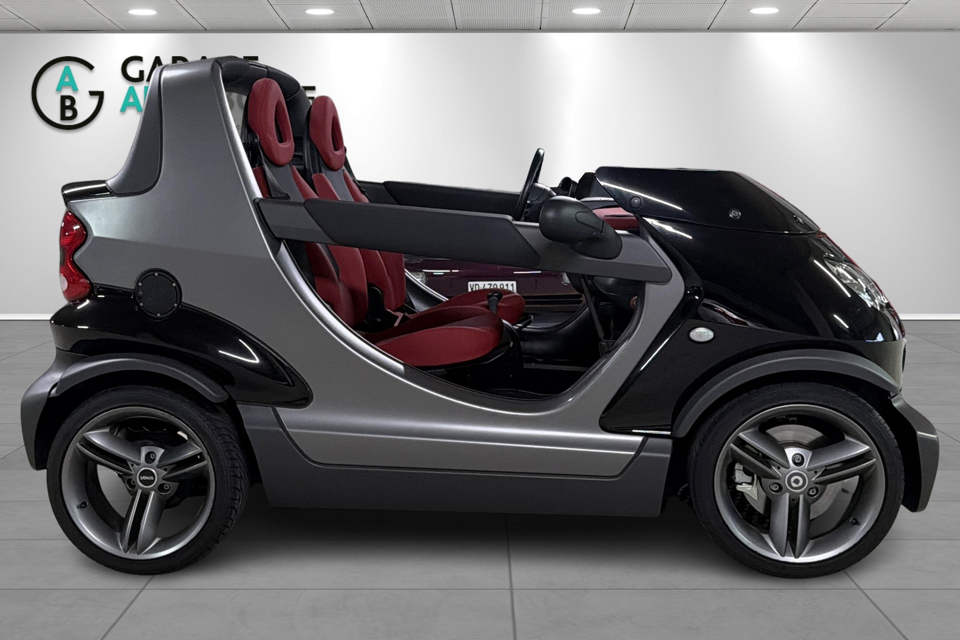 SMART fortwo crossblade-showroom-element-2