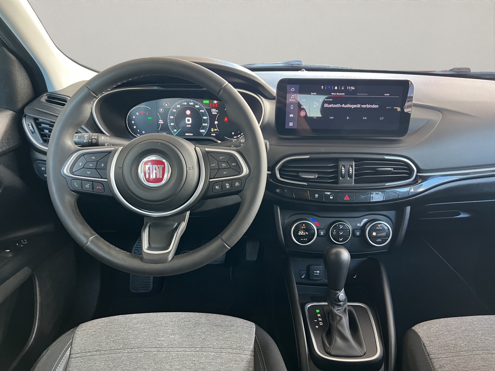 FIAT Tipo 1.5 Hybrid Cross-image-8
