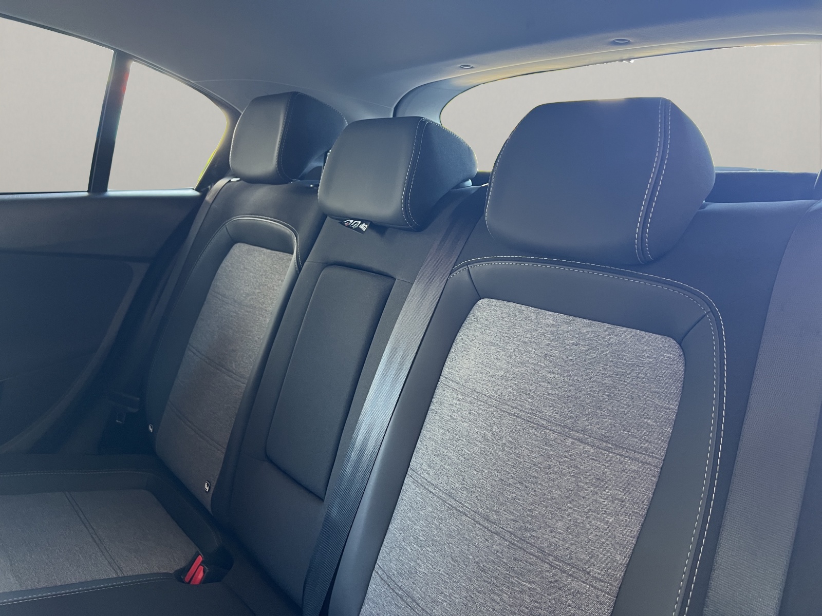 FIAT Tipo 1.5 Hybrid Cross-image-12