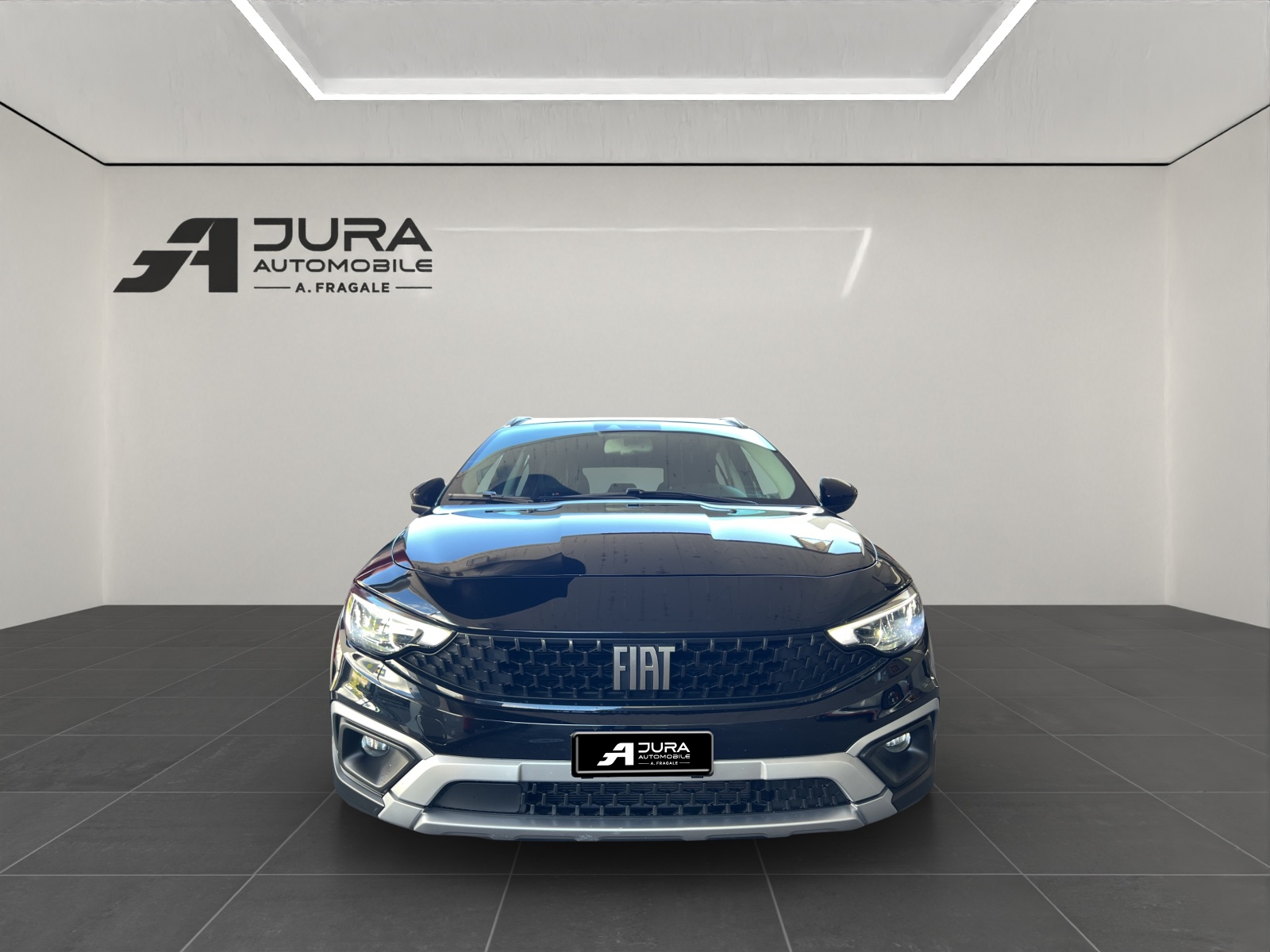FIAT Tipo 1.5 Hybrid Cross-image-2
