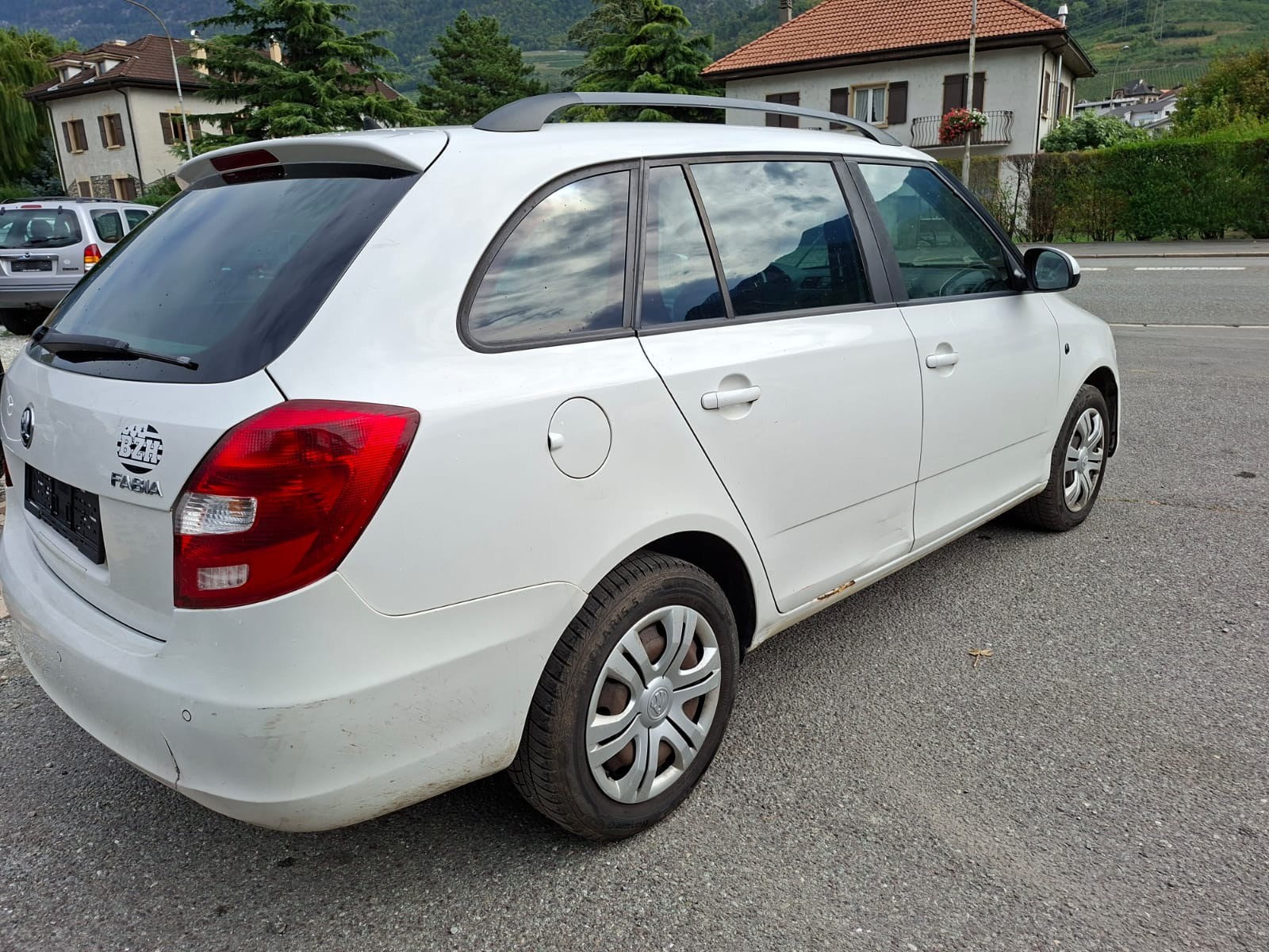 SKODA Fabia 1.2 TSI Ambition Plus-image-6