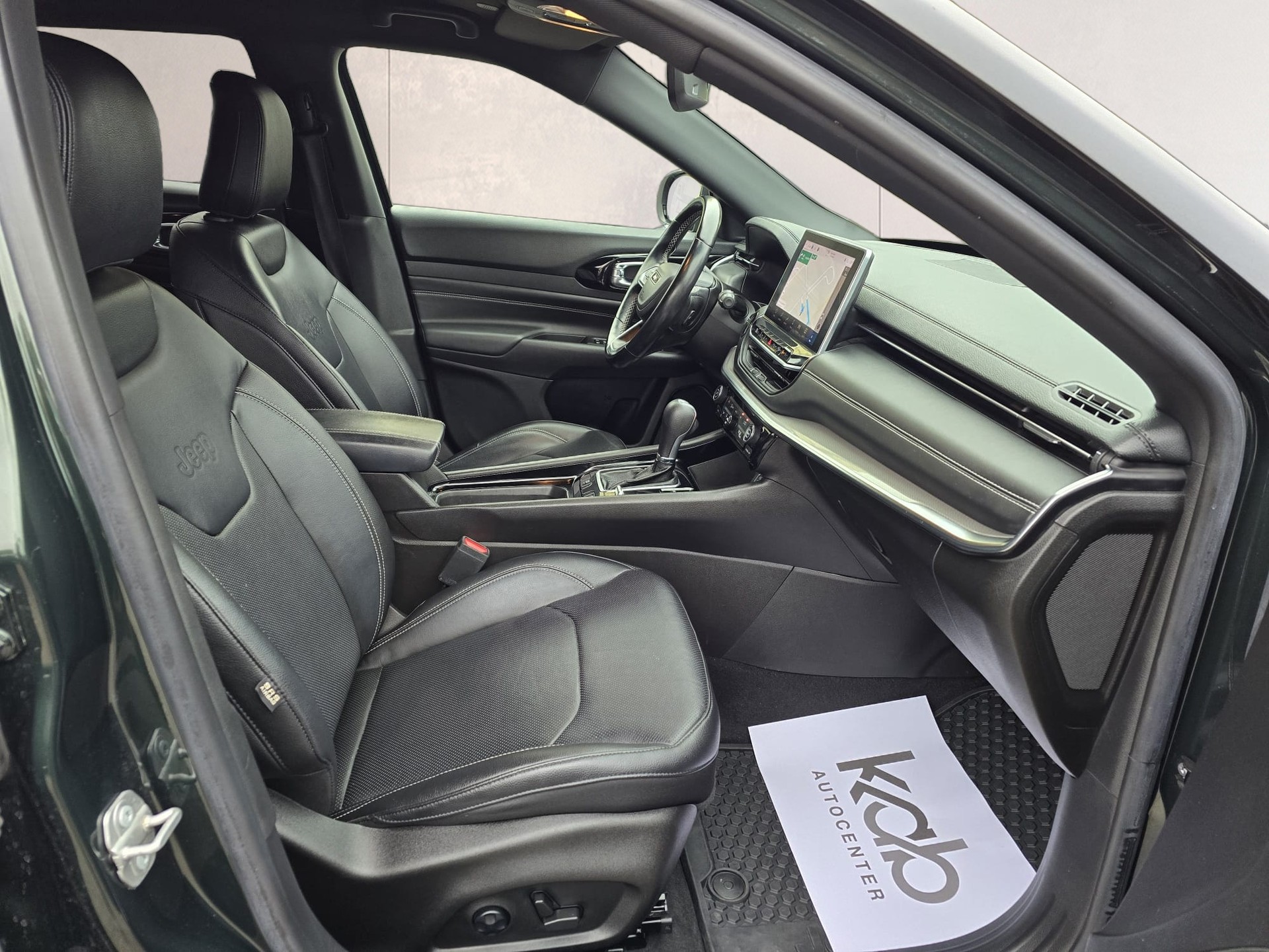 JEEP Compass 1.3 PHEV S AWD 4xe 240 PS Automatik-image-20