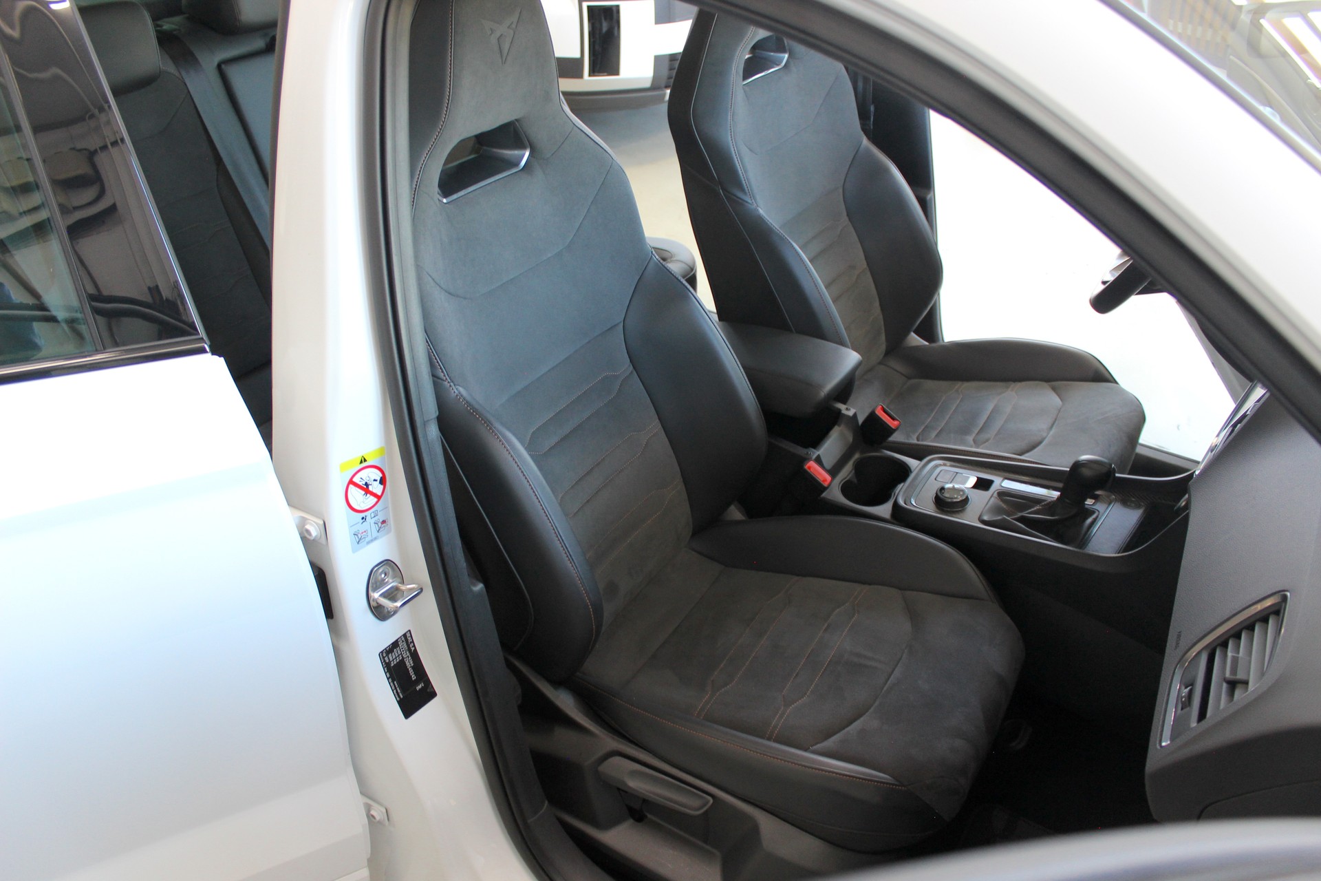 CUPRA Ateca 2.0TSI 4Drive DSG 💥 TOP Ausstattung inkl. AHK 💥 Garantie 💥 Lieferung möglich-image-23