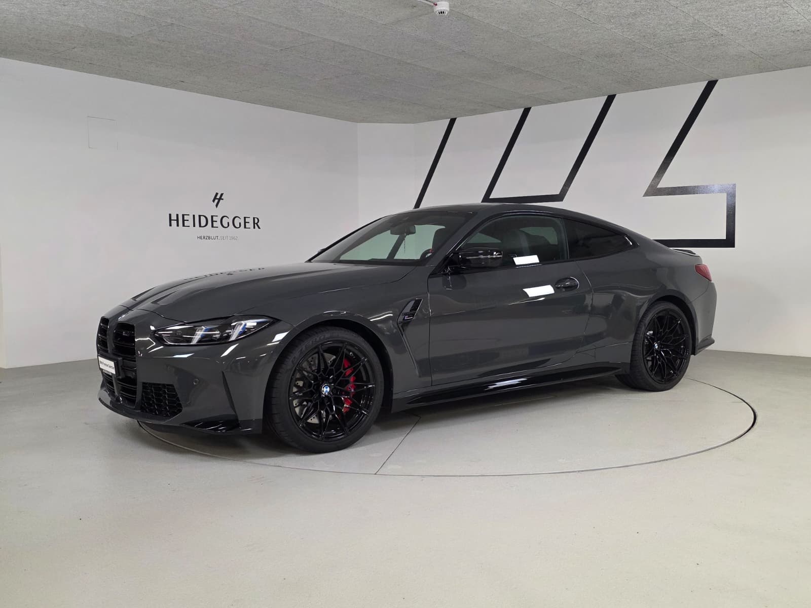 BMW M4 Coupé Competition M xDrive-image-8
