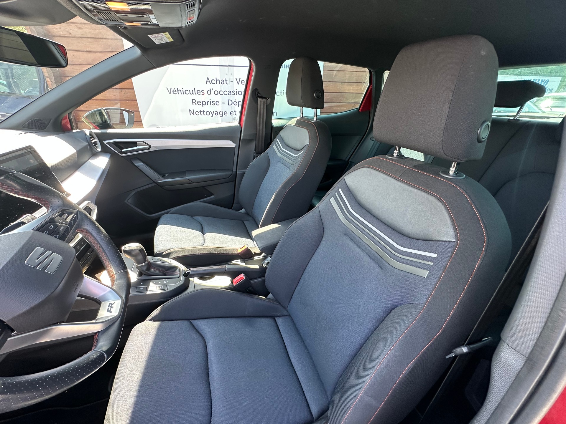 SEAT Ibiza 1.0 EcoTSI Hola FR DSG-image-17