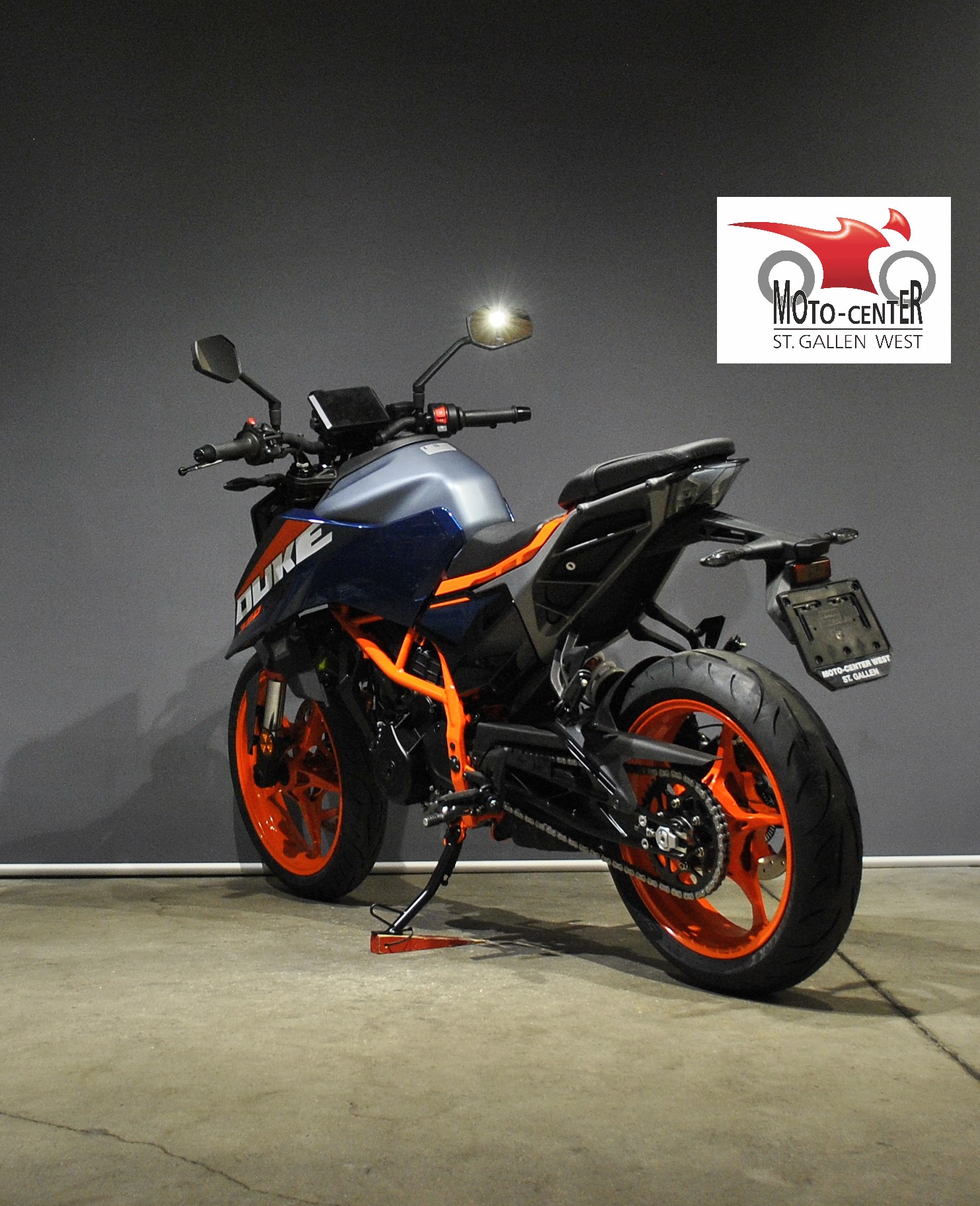KTM 390 Duke-image-3