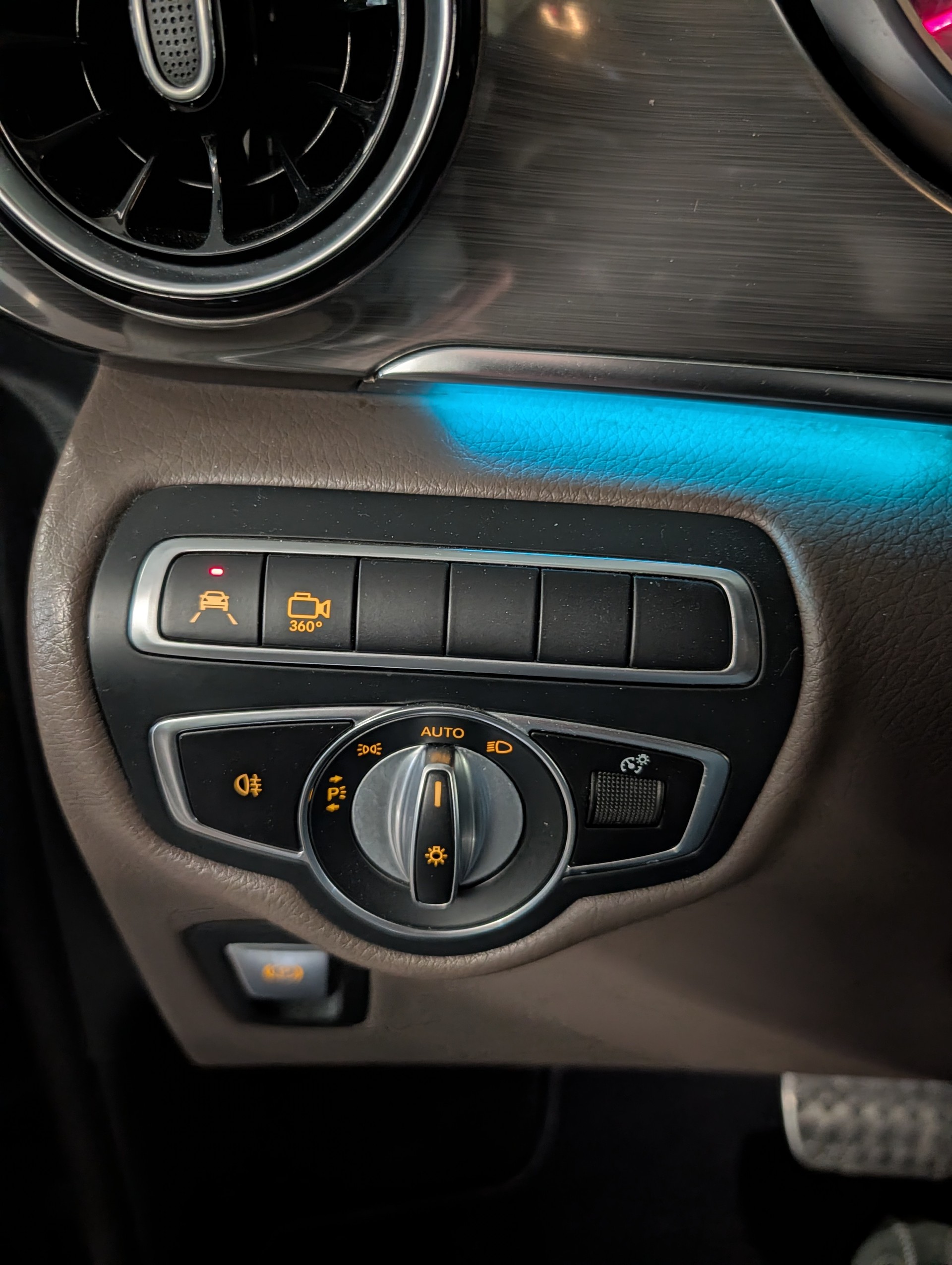 MERCEDES-BENZ V 250 d lang Exclusive 9G-Tronic AMG-image-17