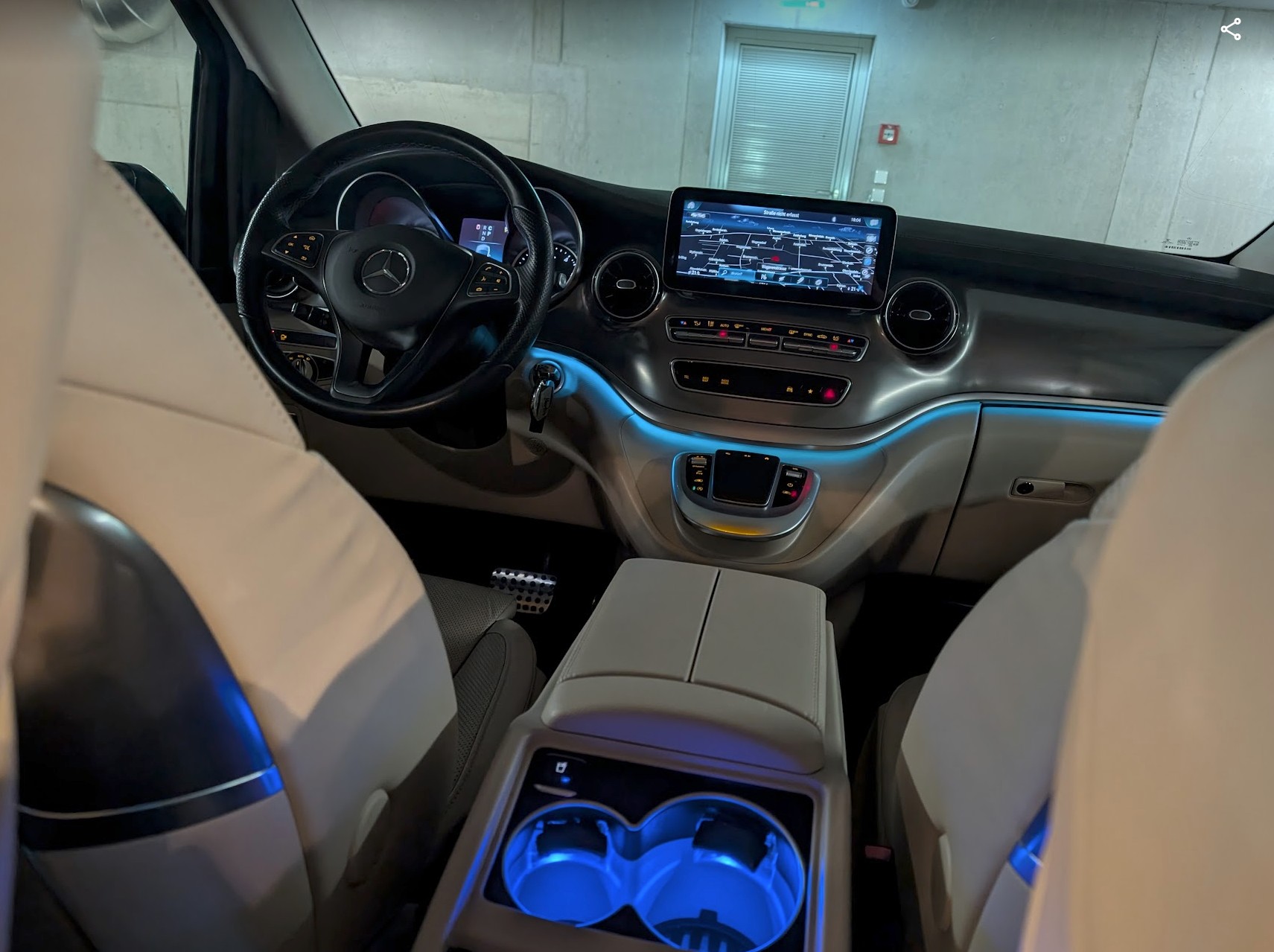 MERCEDES-BENZ V 250 d lang Exclusive 9G-Tronic AMG-image-4
